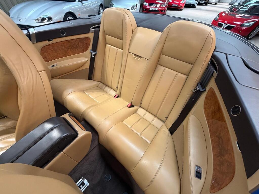 Bentley Continental view 20
