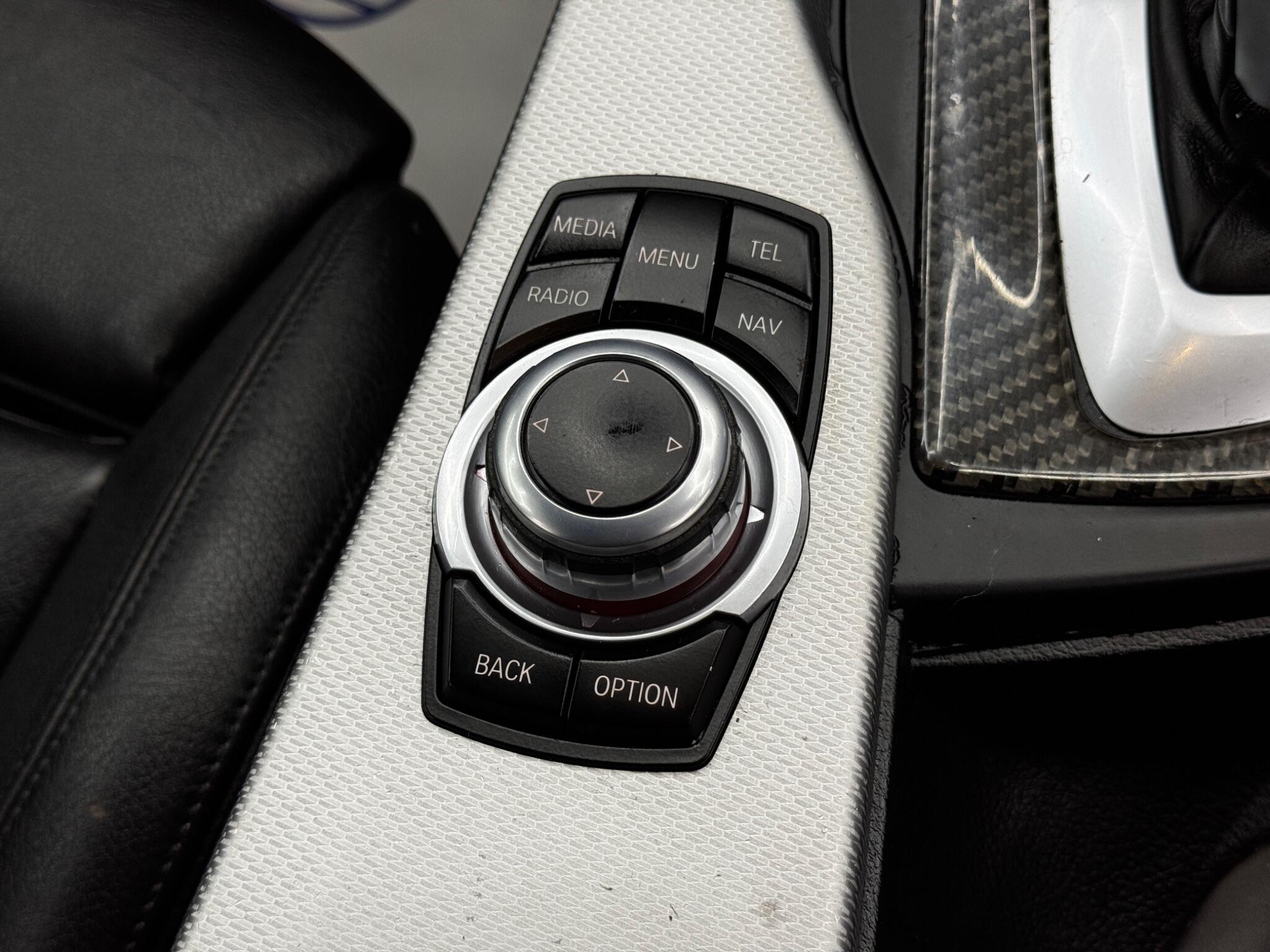 BMW 3 Series view 24