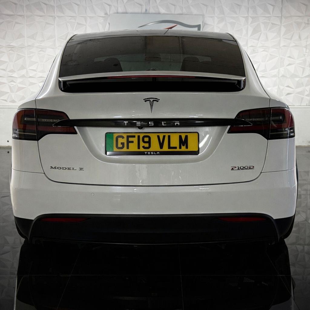 Tesla Model X view 8