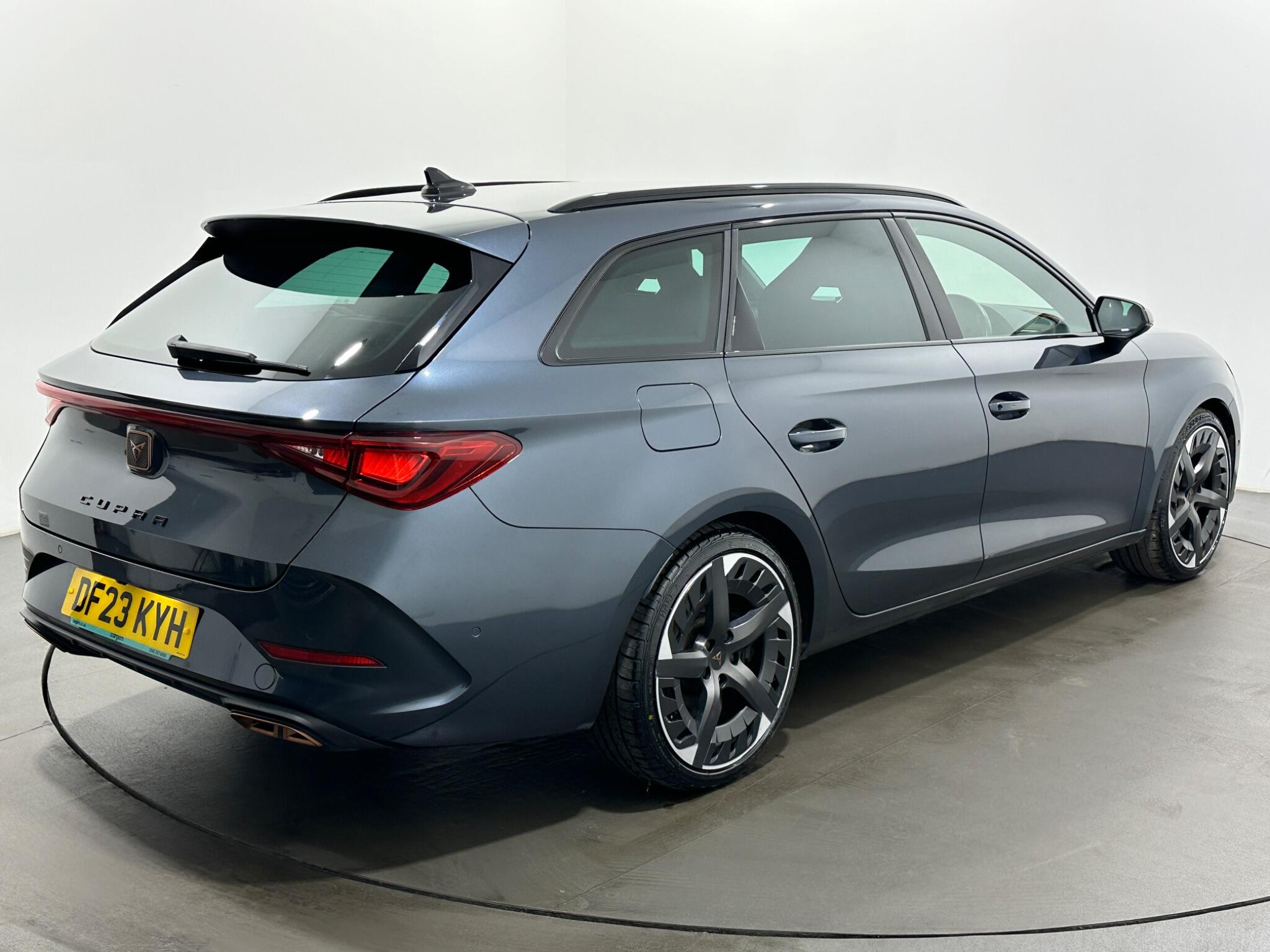 Cupra CUPRA Leon view 52