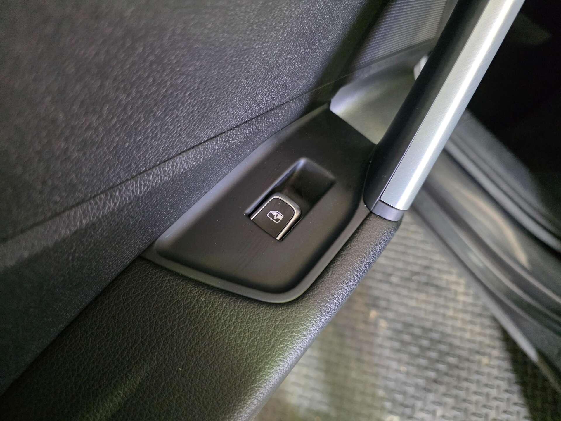 Audi Q2 view 51