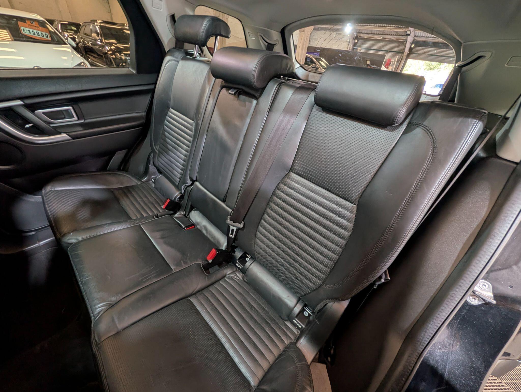 Land Rover Discovery Sport view 26