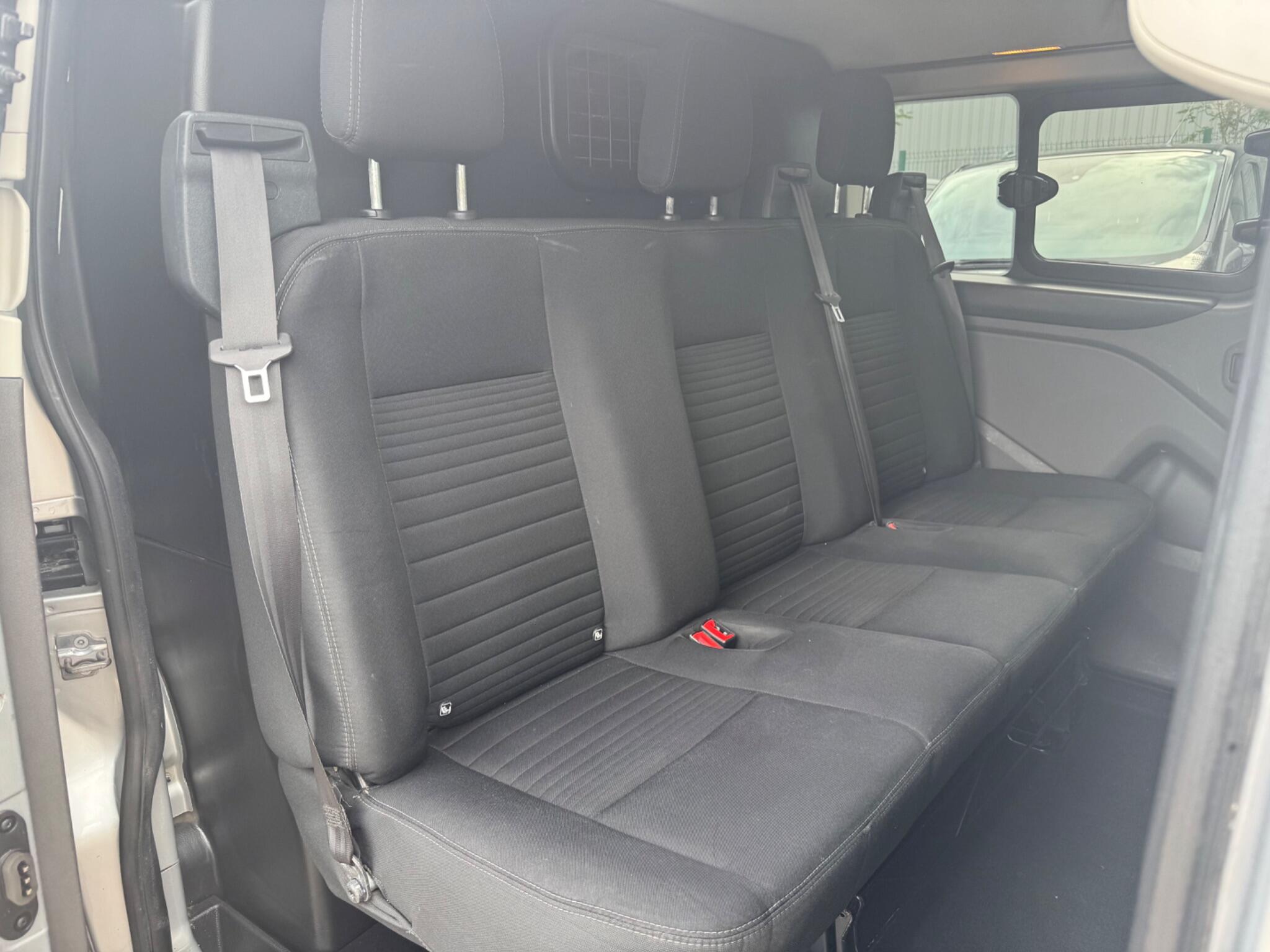 Ford Transit Custom view 41