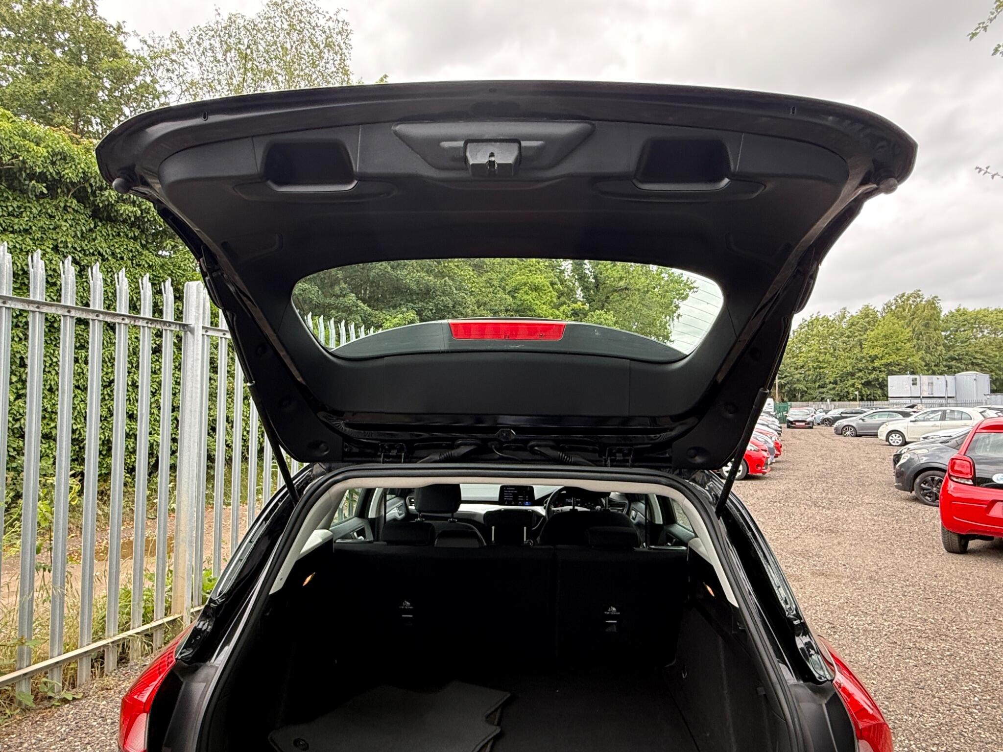 2019 Ford Focus image 47