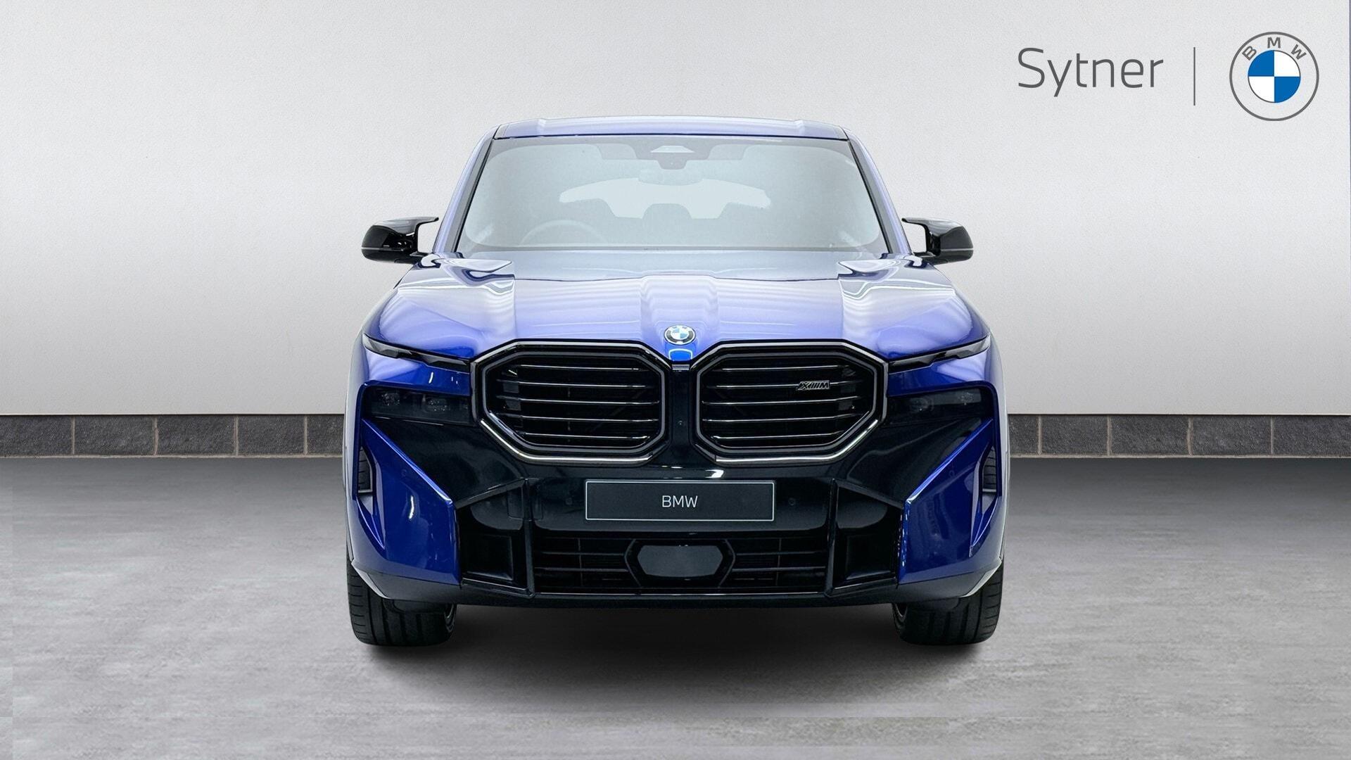 BMW XM view 16