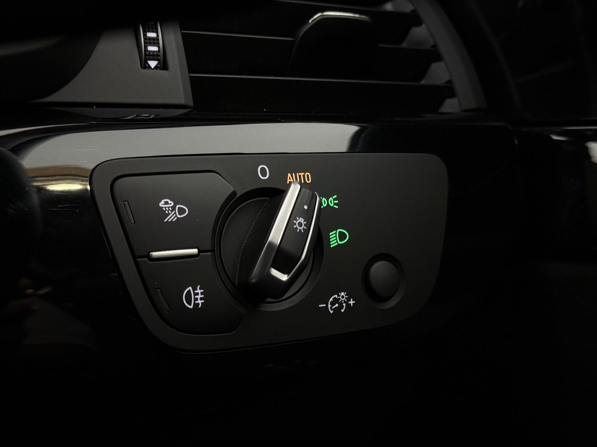 Audi A4 view 19