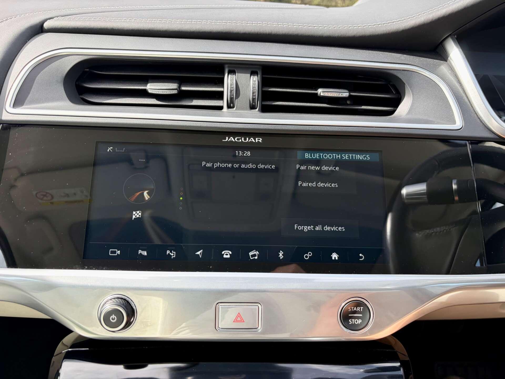 Jaguar I-Pace view 55