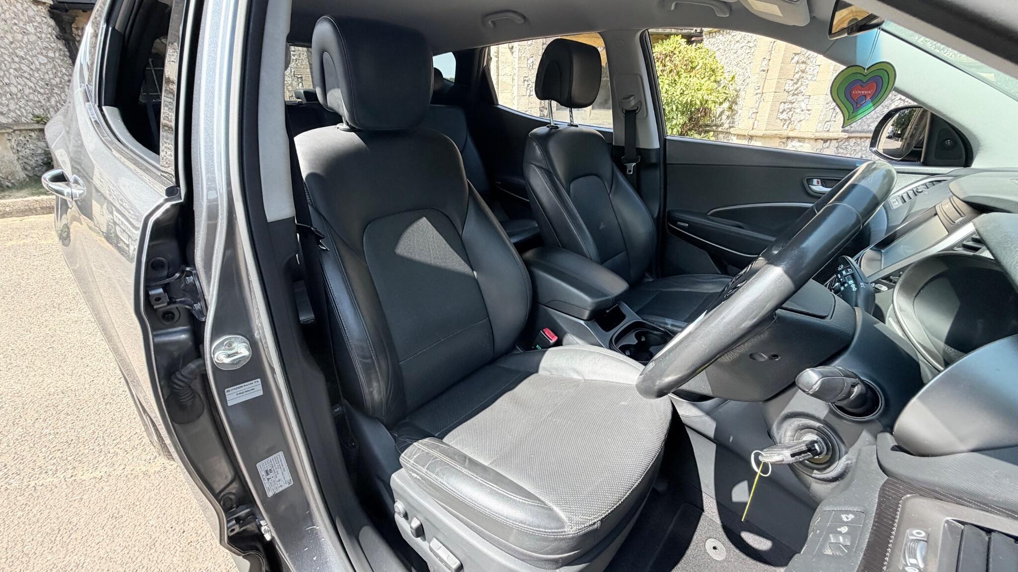 Hyundai Santa Fe view 30