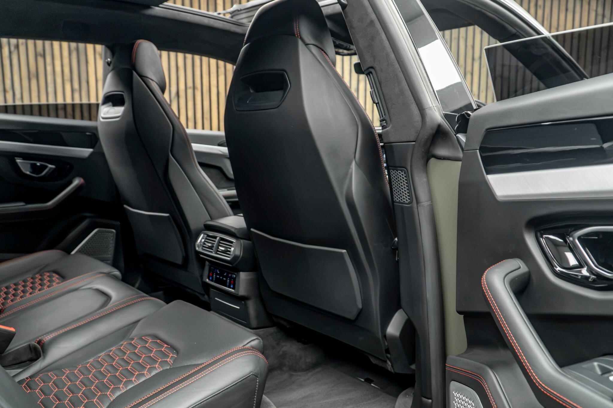 Lamborghini Urus view 47