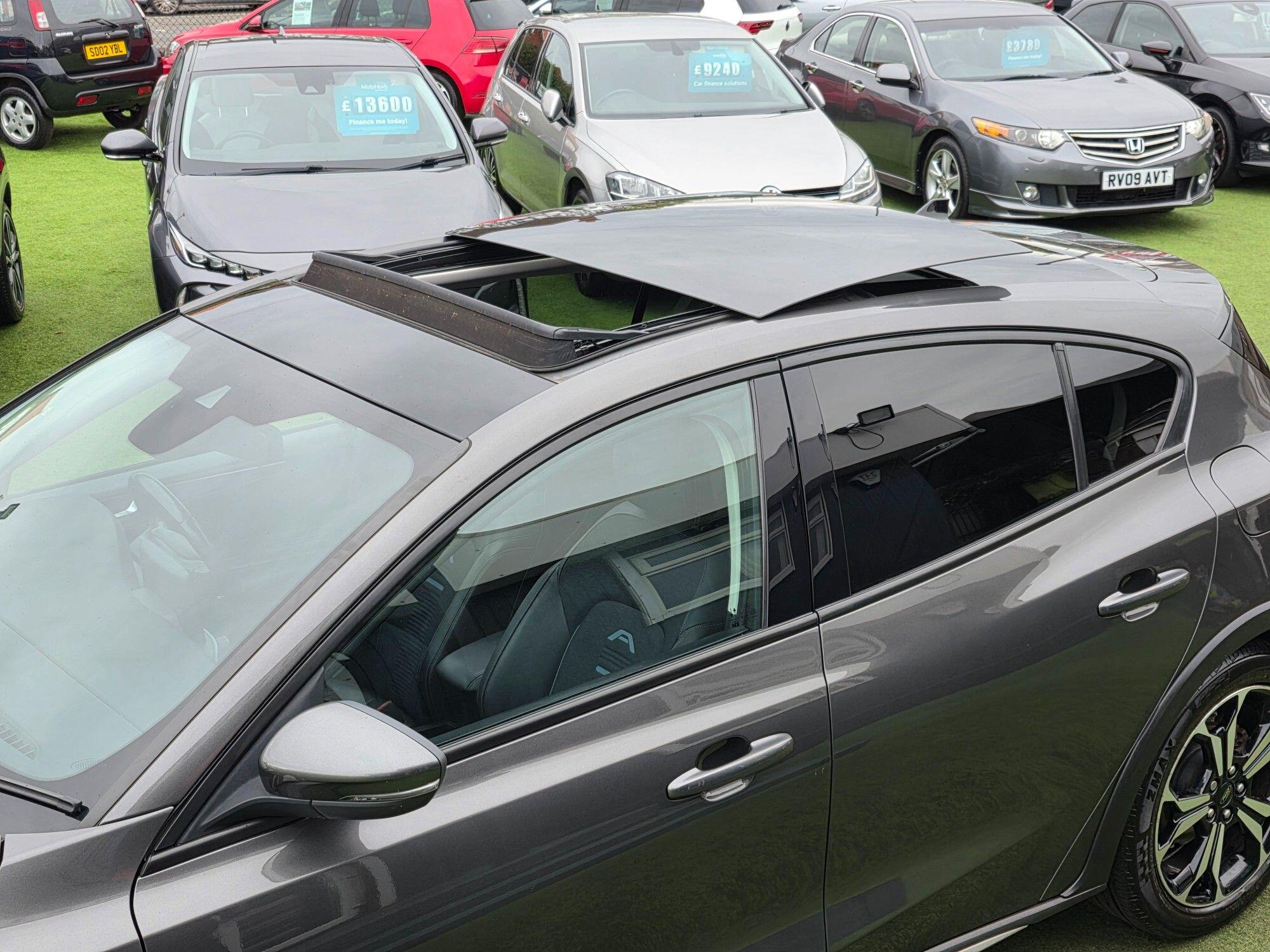 Ford Focus view 33