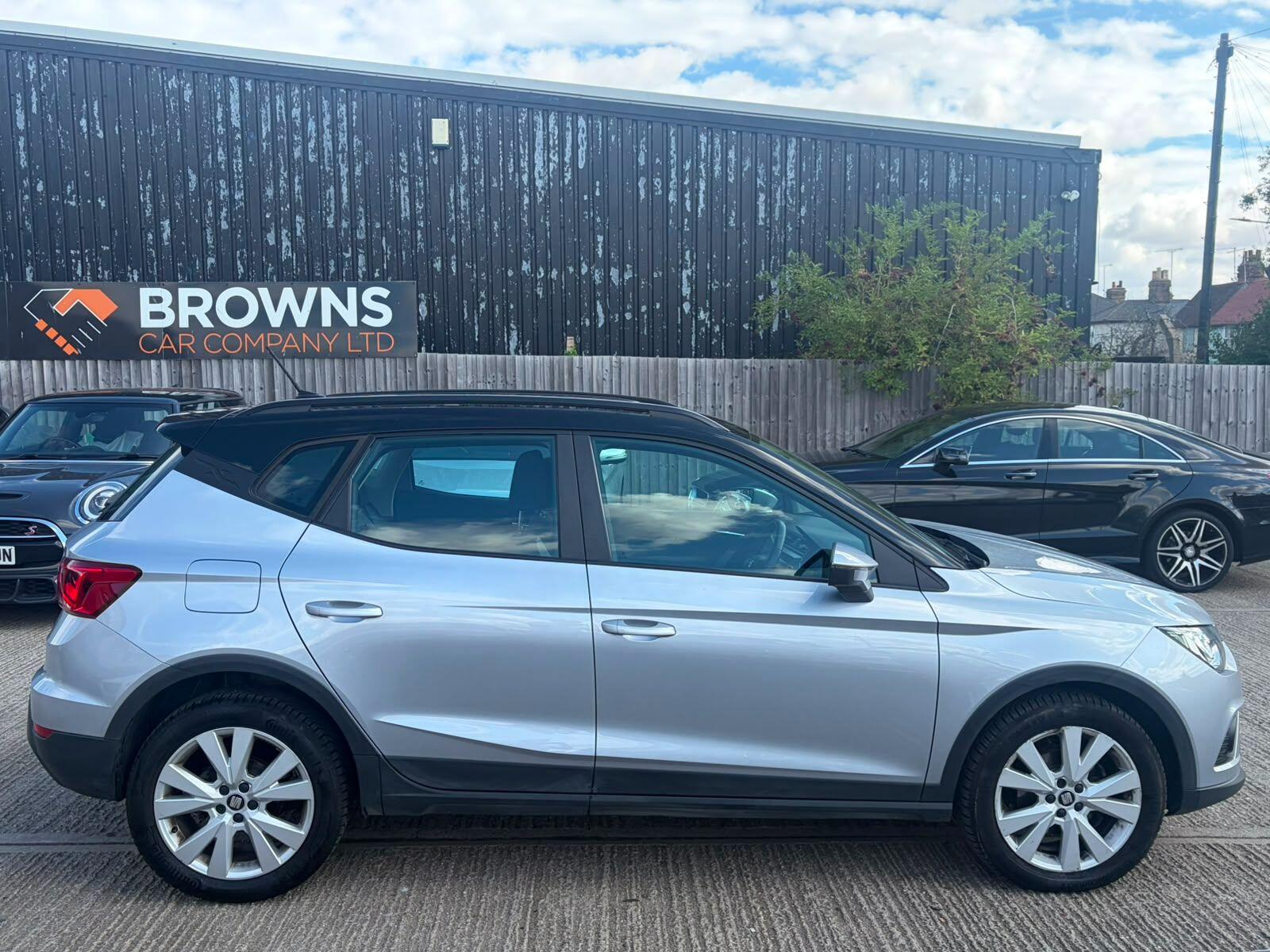 Seat Arona view 2