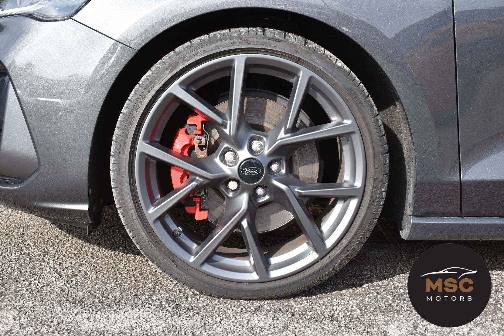 Ford Focus view 34