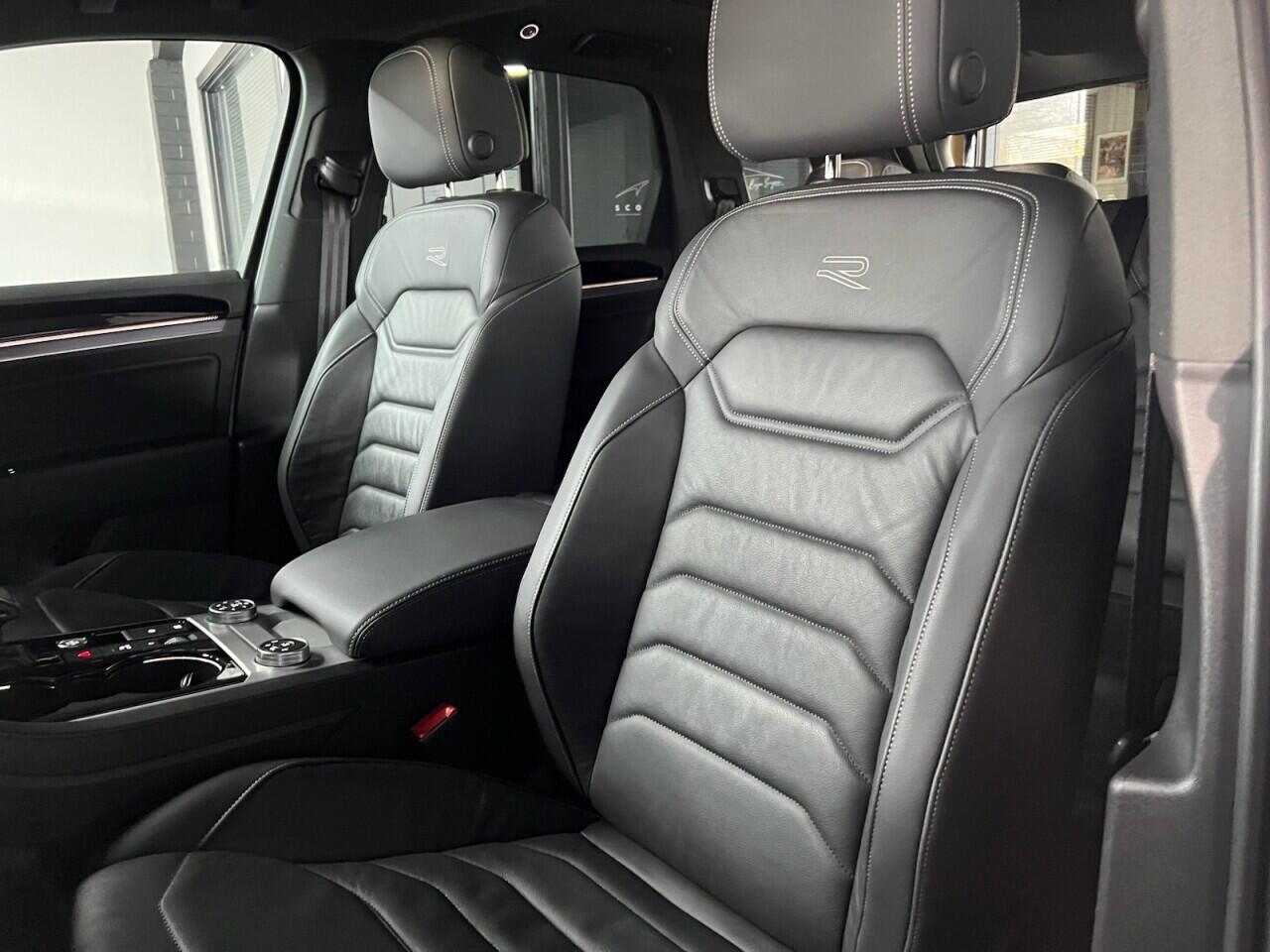 Volkswagen Touareg view 31