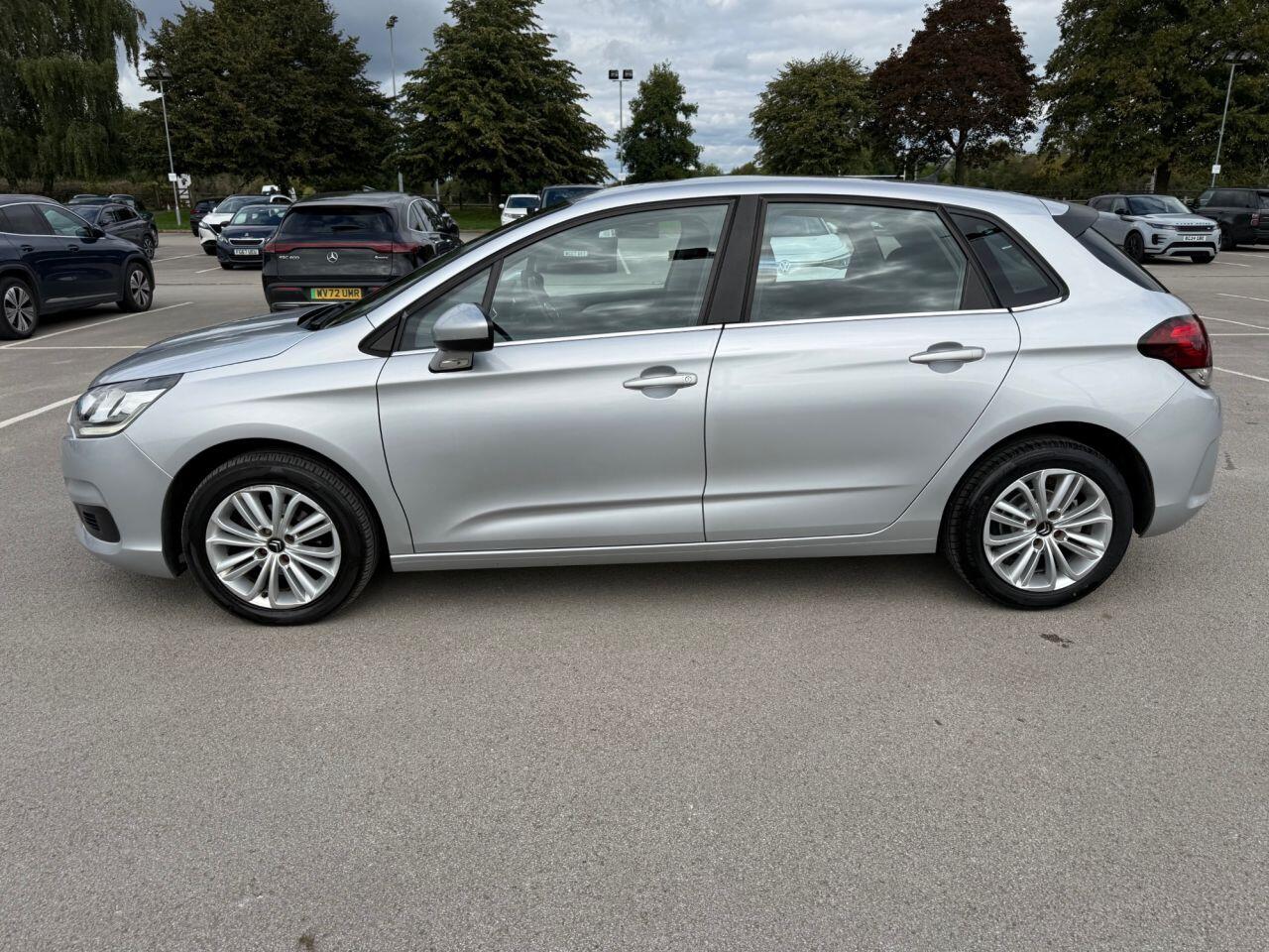 Citroen C4 view 25