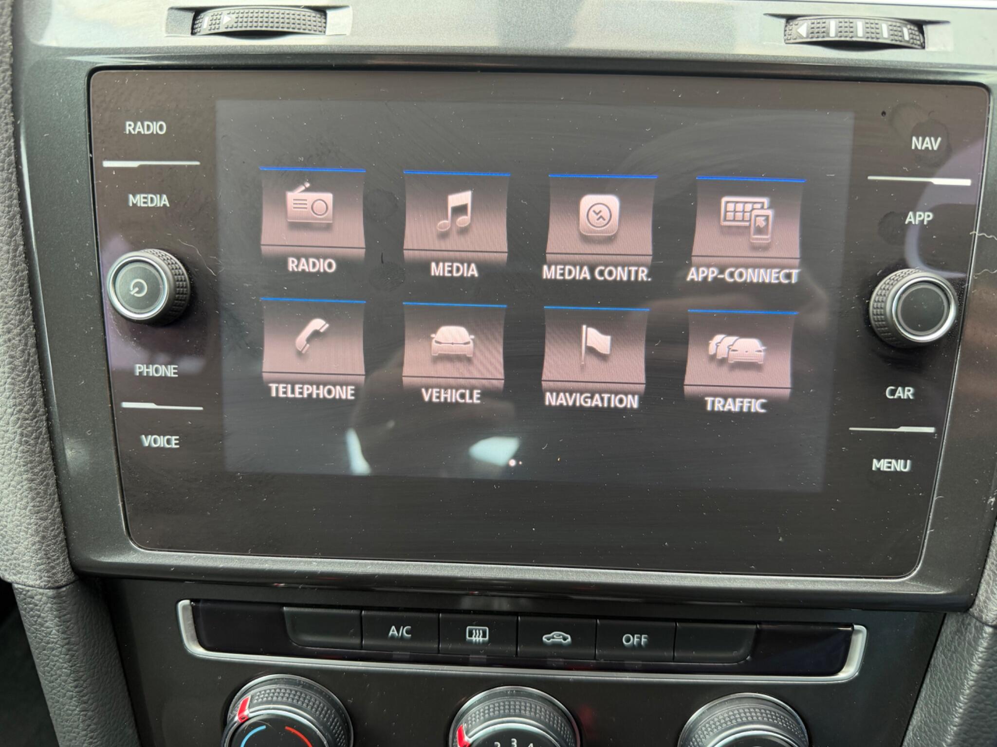 Volkswagen Golf view 7