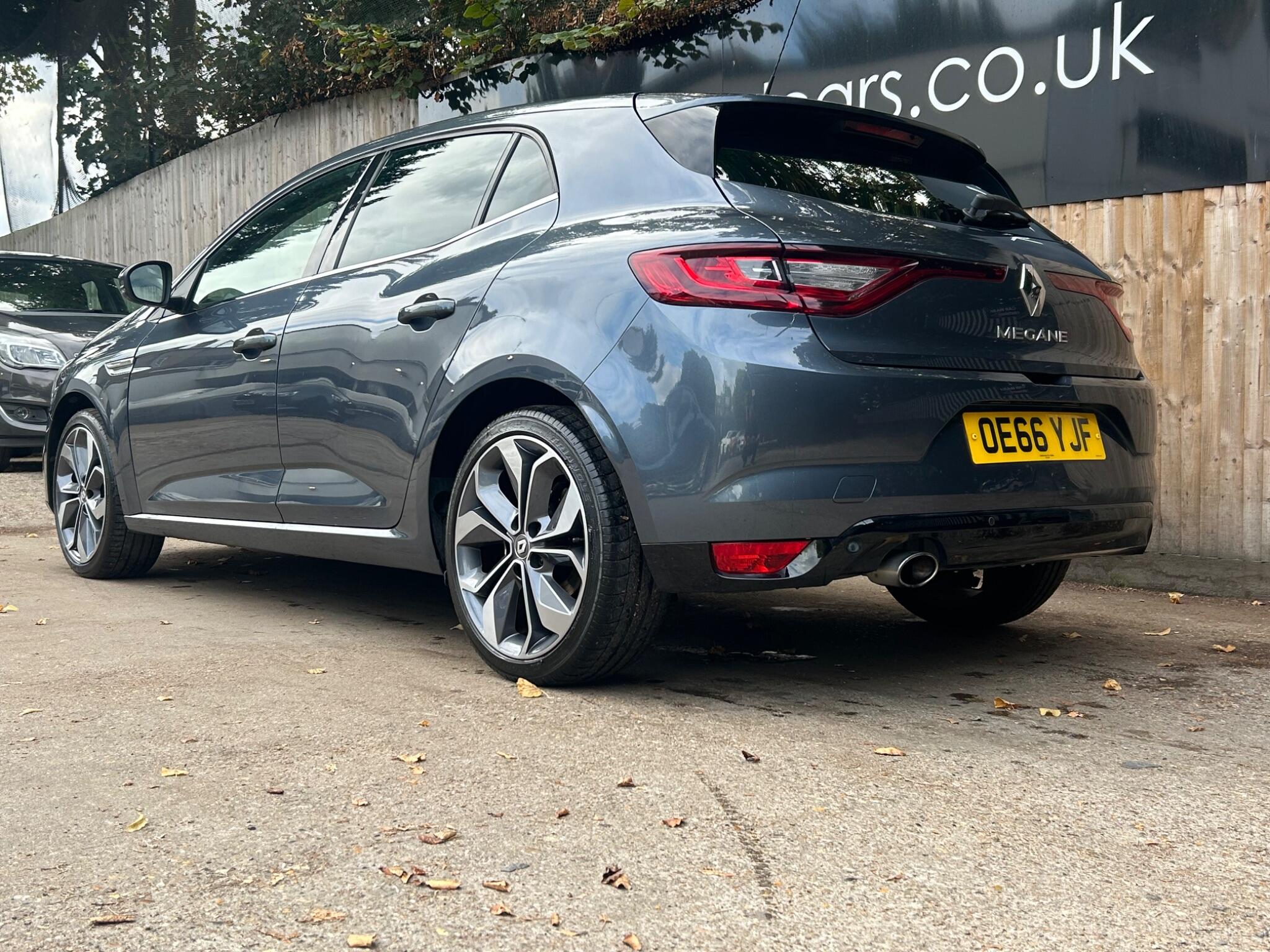 Renault Megane view 14