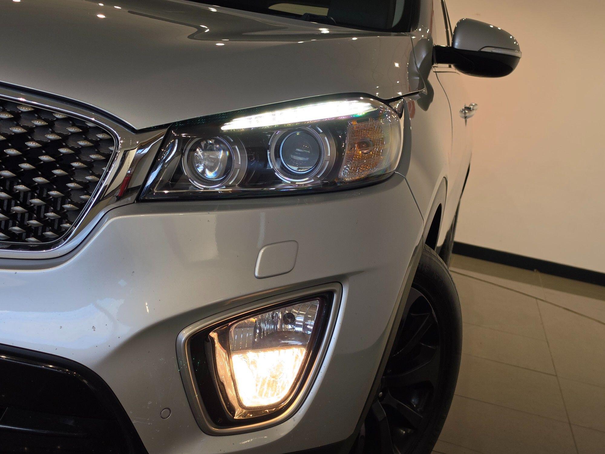 Kia Sorento view 13