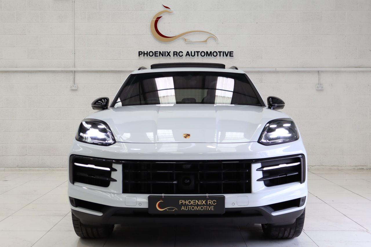 Porsche Cayenne view 8