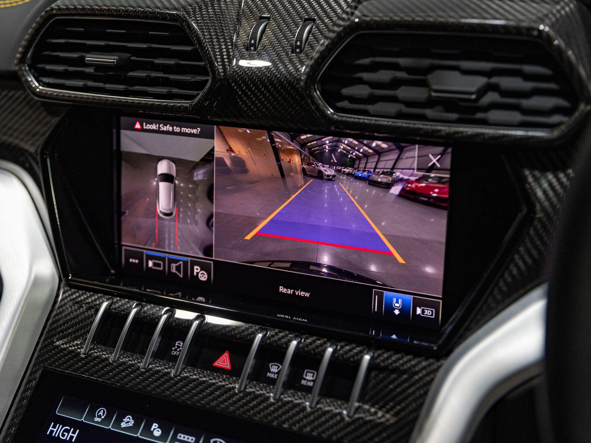 Lamborghini Urus view 24