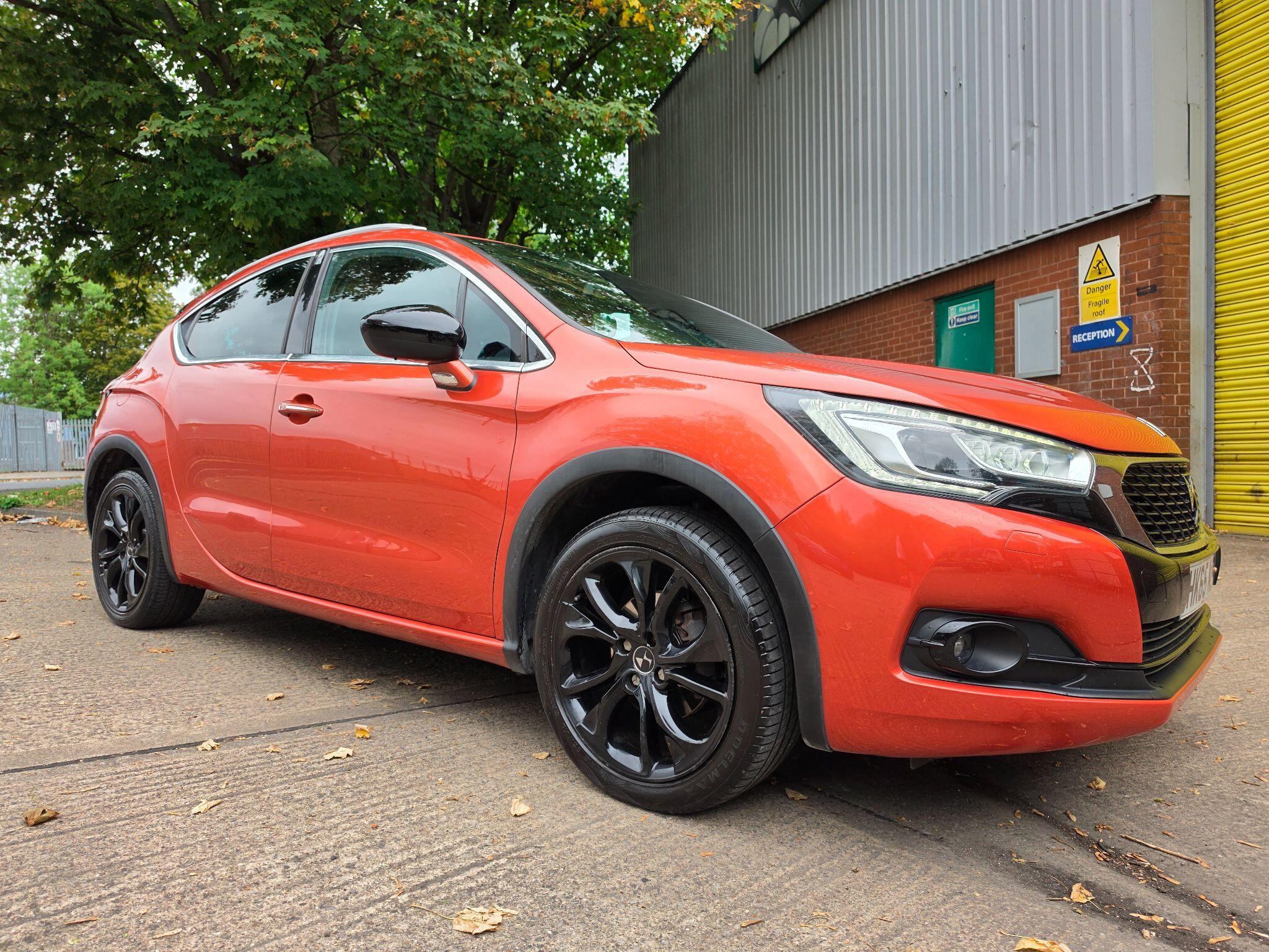DS Automobiles DS 4 Crossback view 2