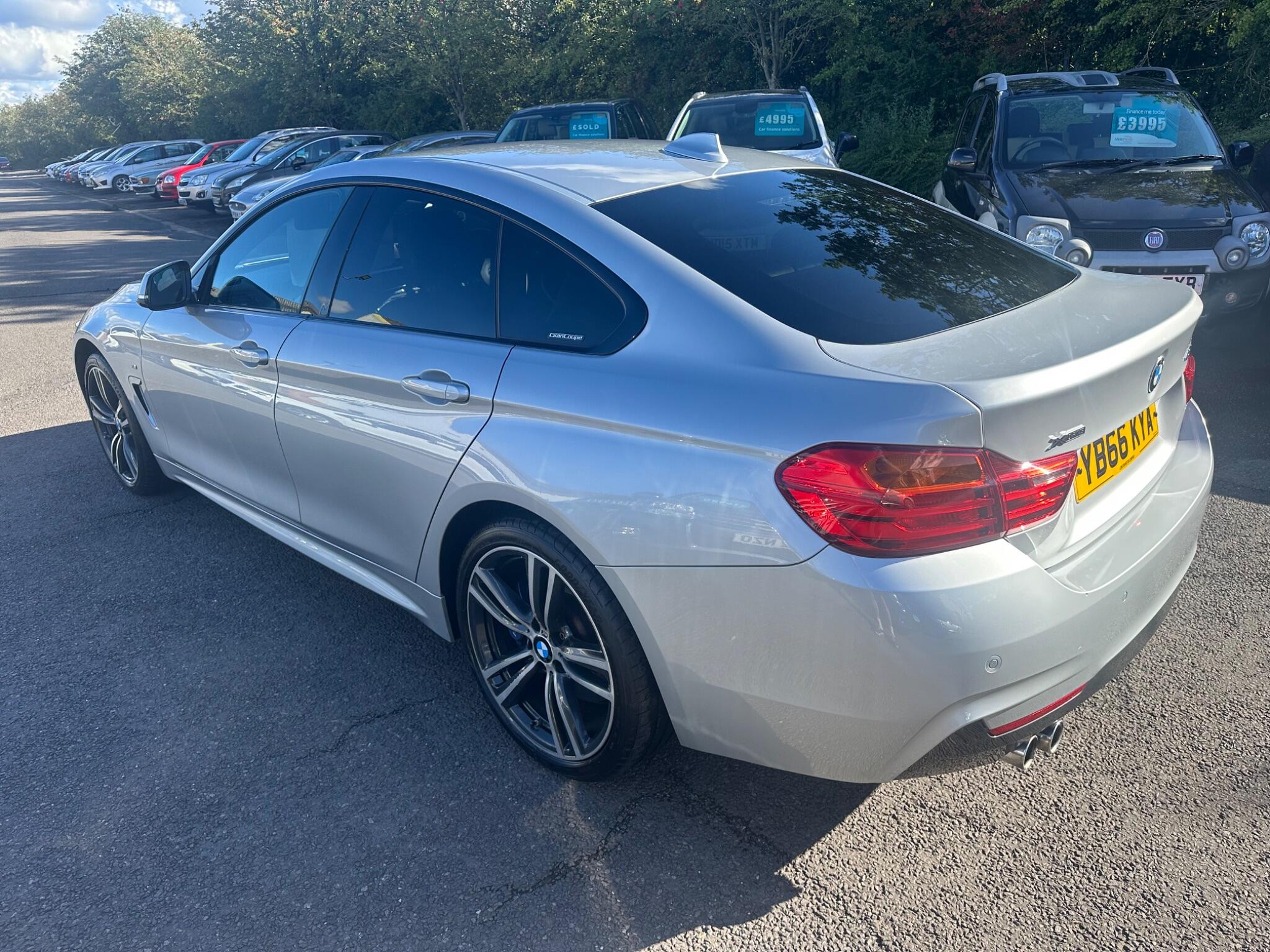 BMW 4 Series view 9