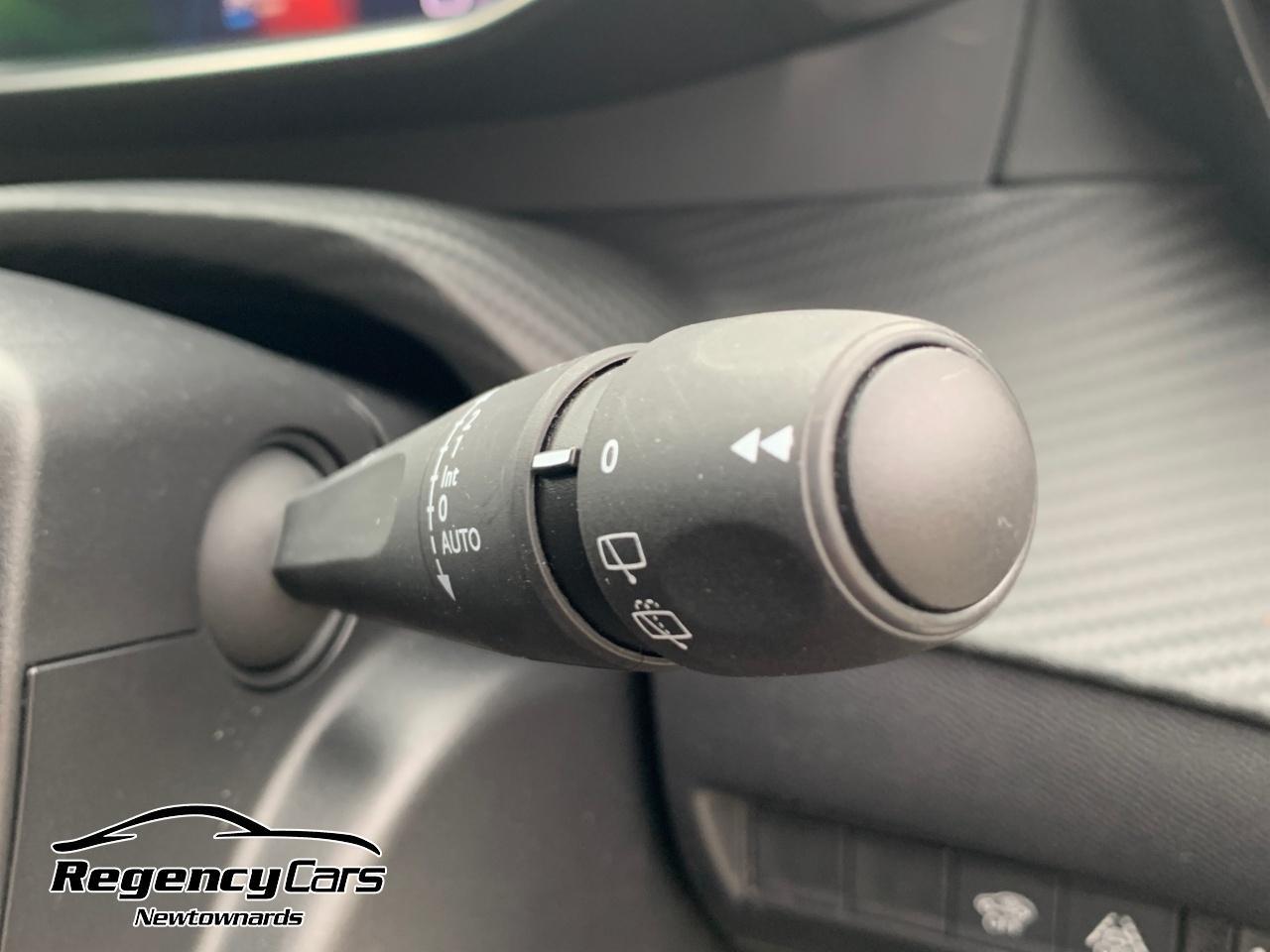 Peugeot 208 view 19