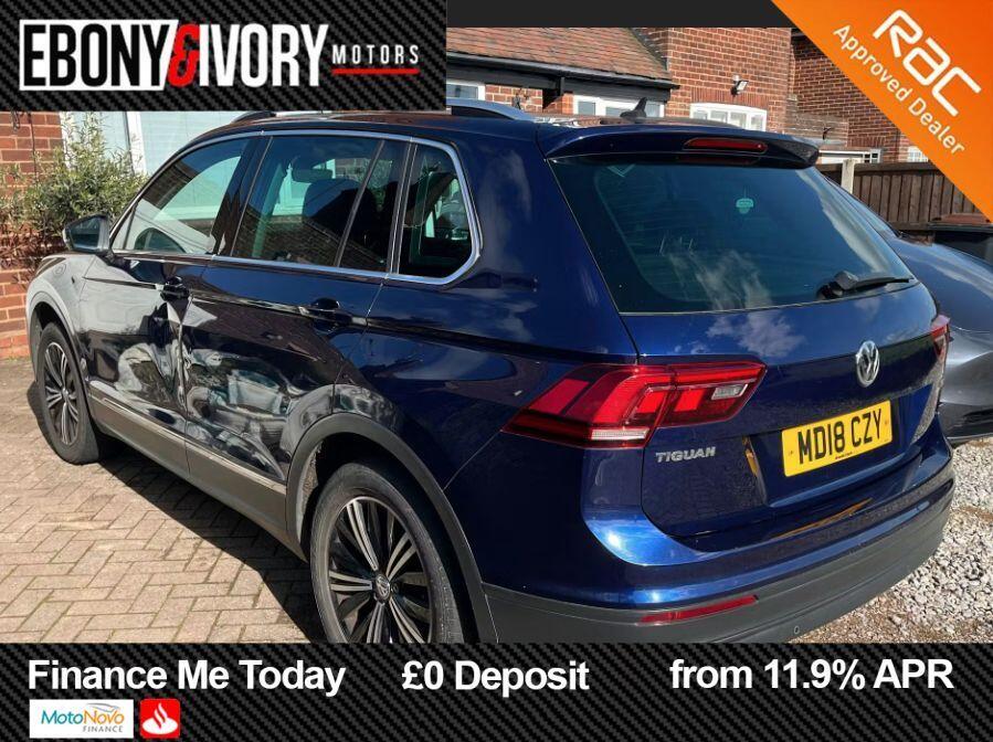 Volkswagen Tiguan view 3