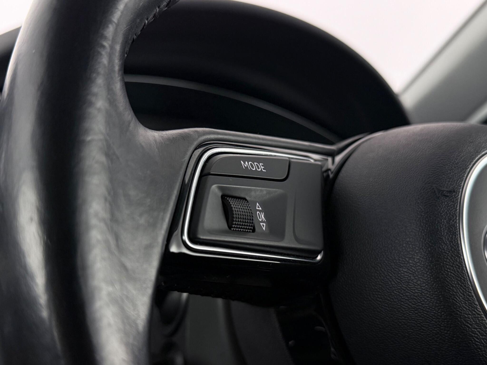 Audi A4 view 14