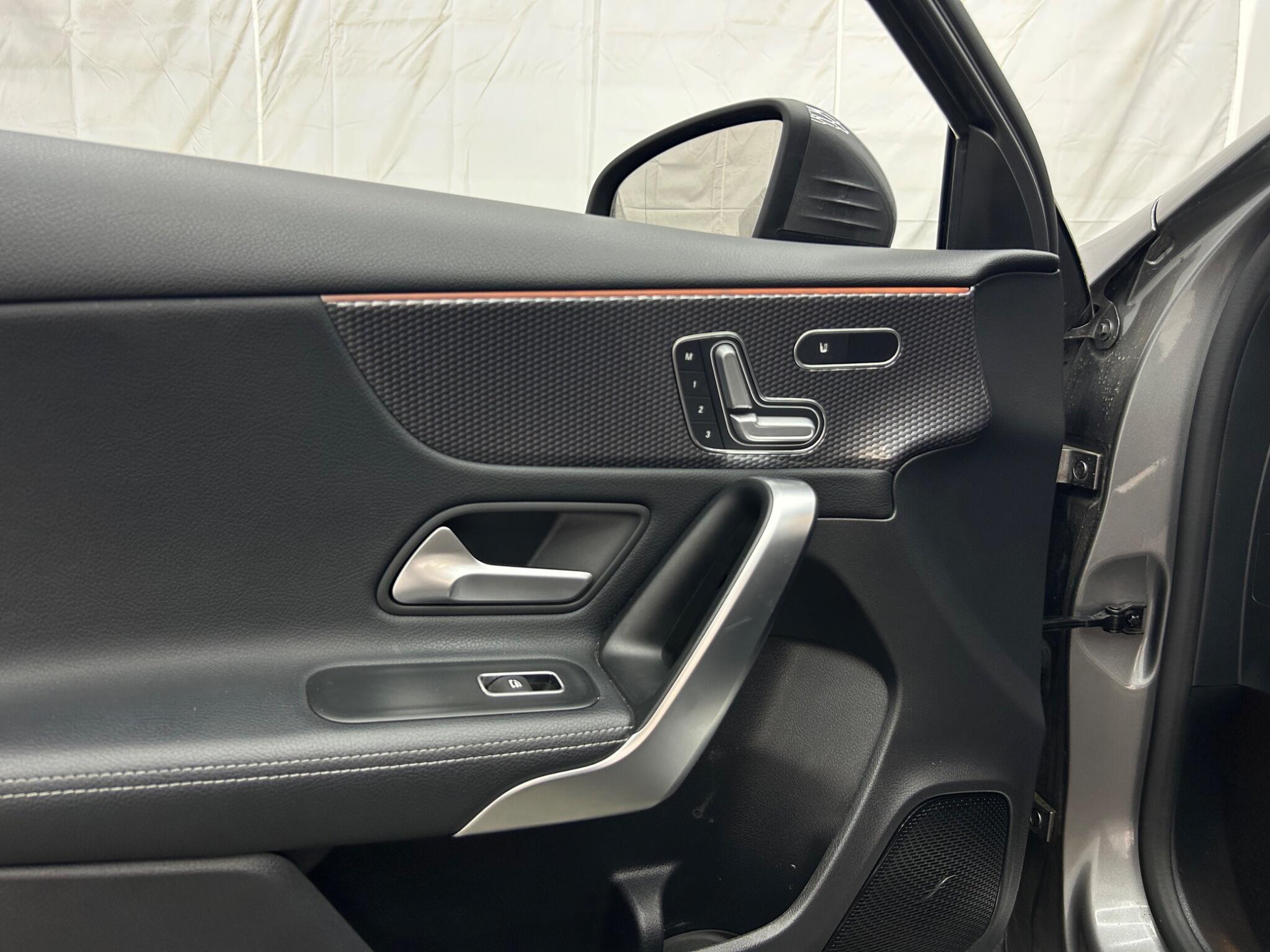 Mercedes-Benz A Class view 31