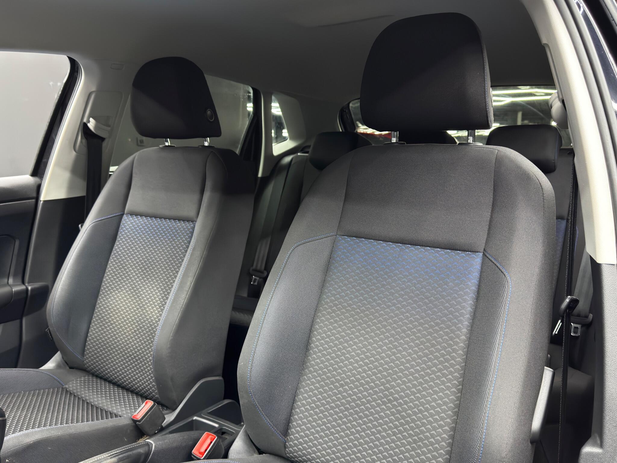 Volkswagen Polo view 13