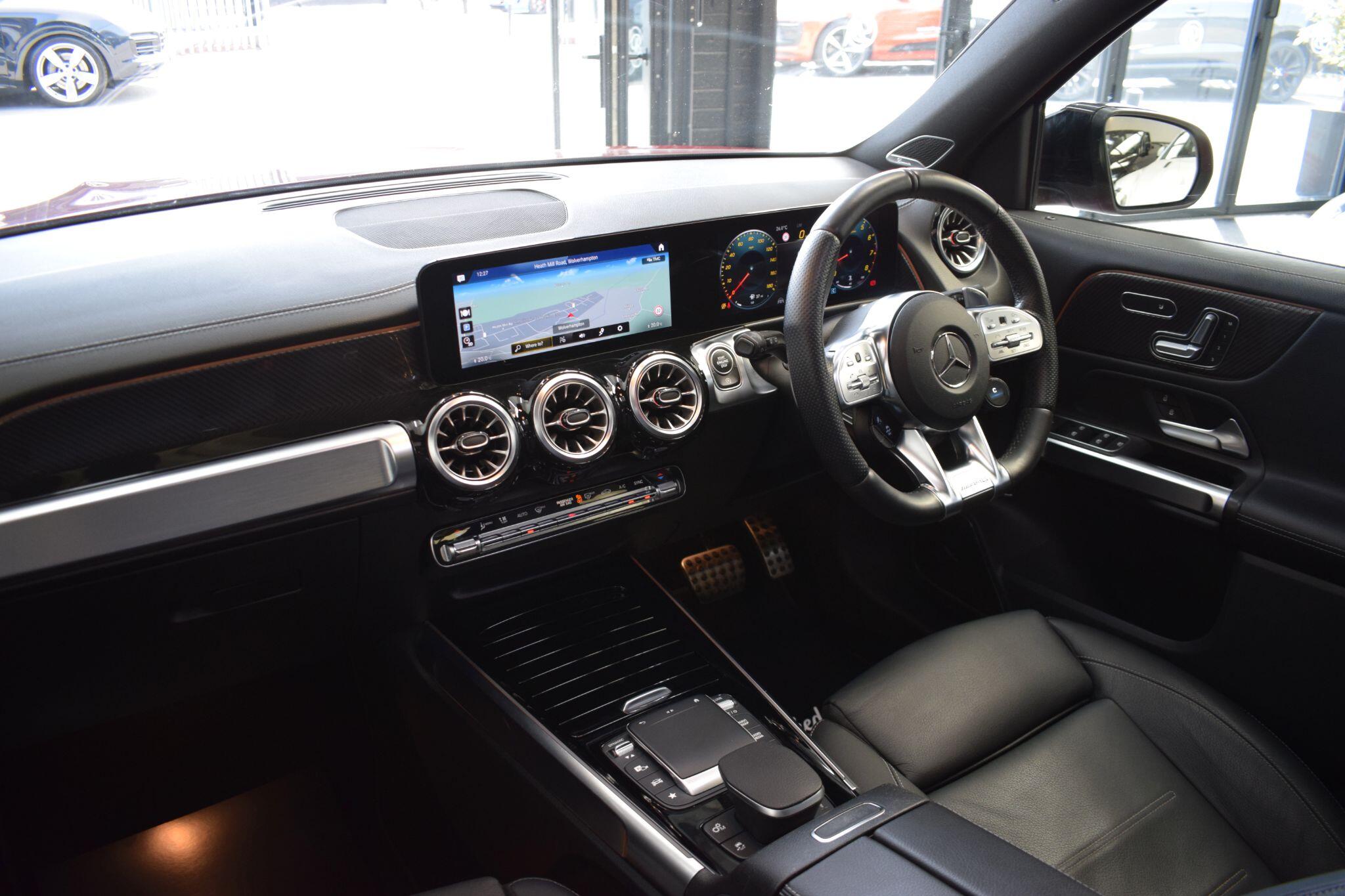 Mercedes-Benz GLB view 10