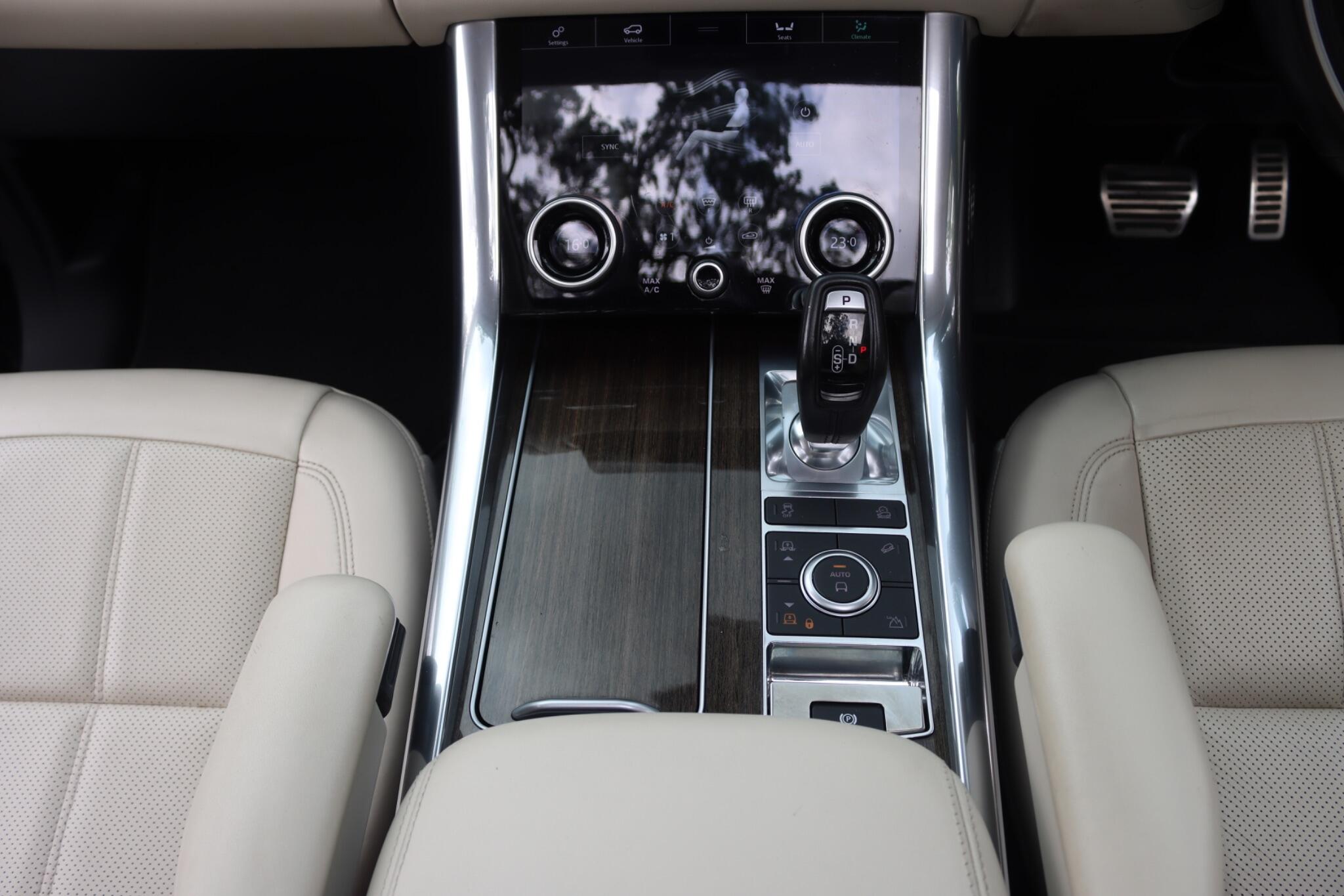 Land Rover Range Rover Sport view 7