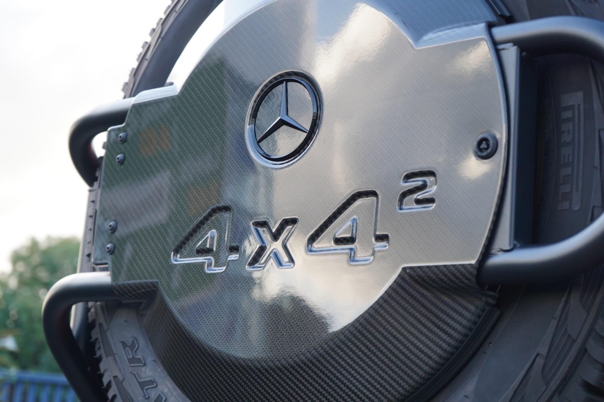 Mercedes-Benz G-Class view 26