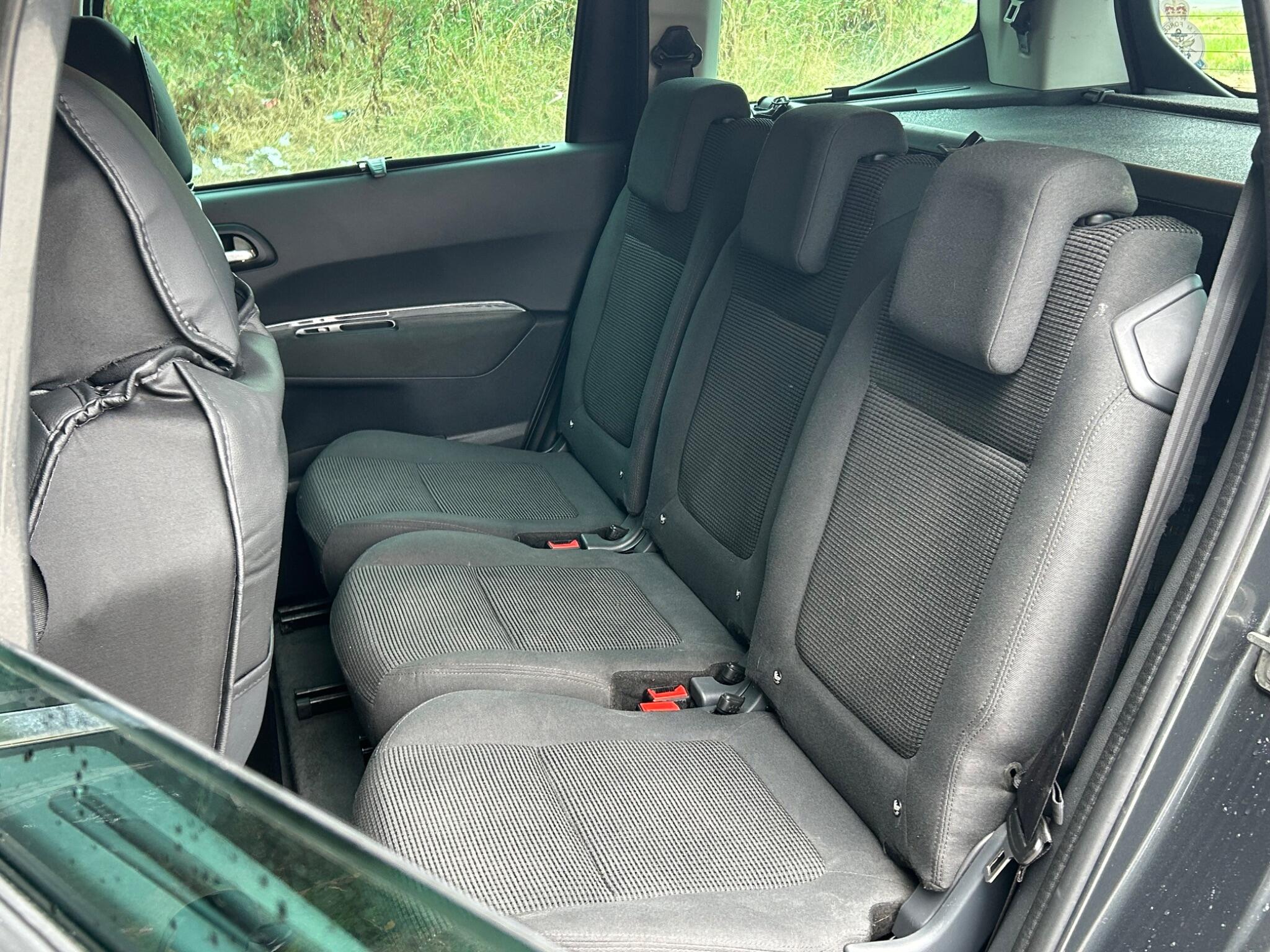 Peugeot 5008 view 20