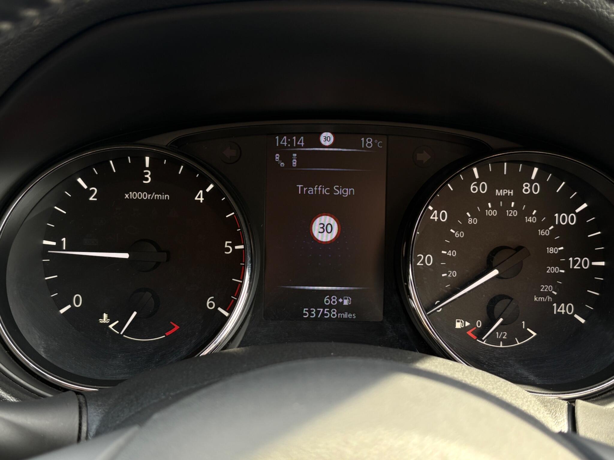 Nissan X-Trail view 24
