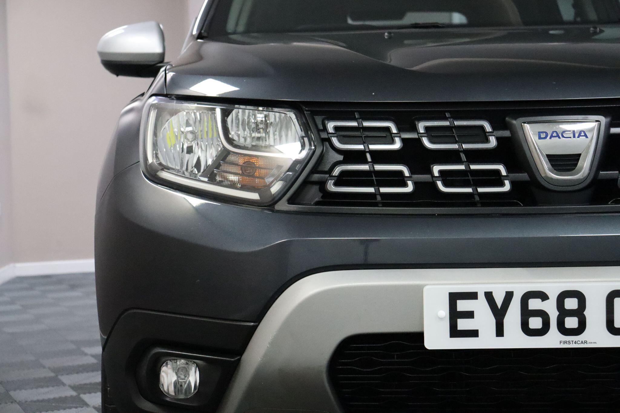 Dacia Duster view 25