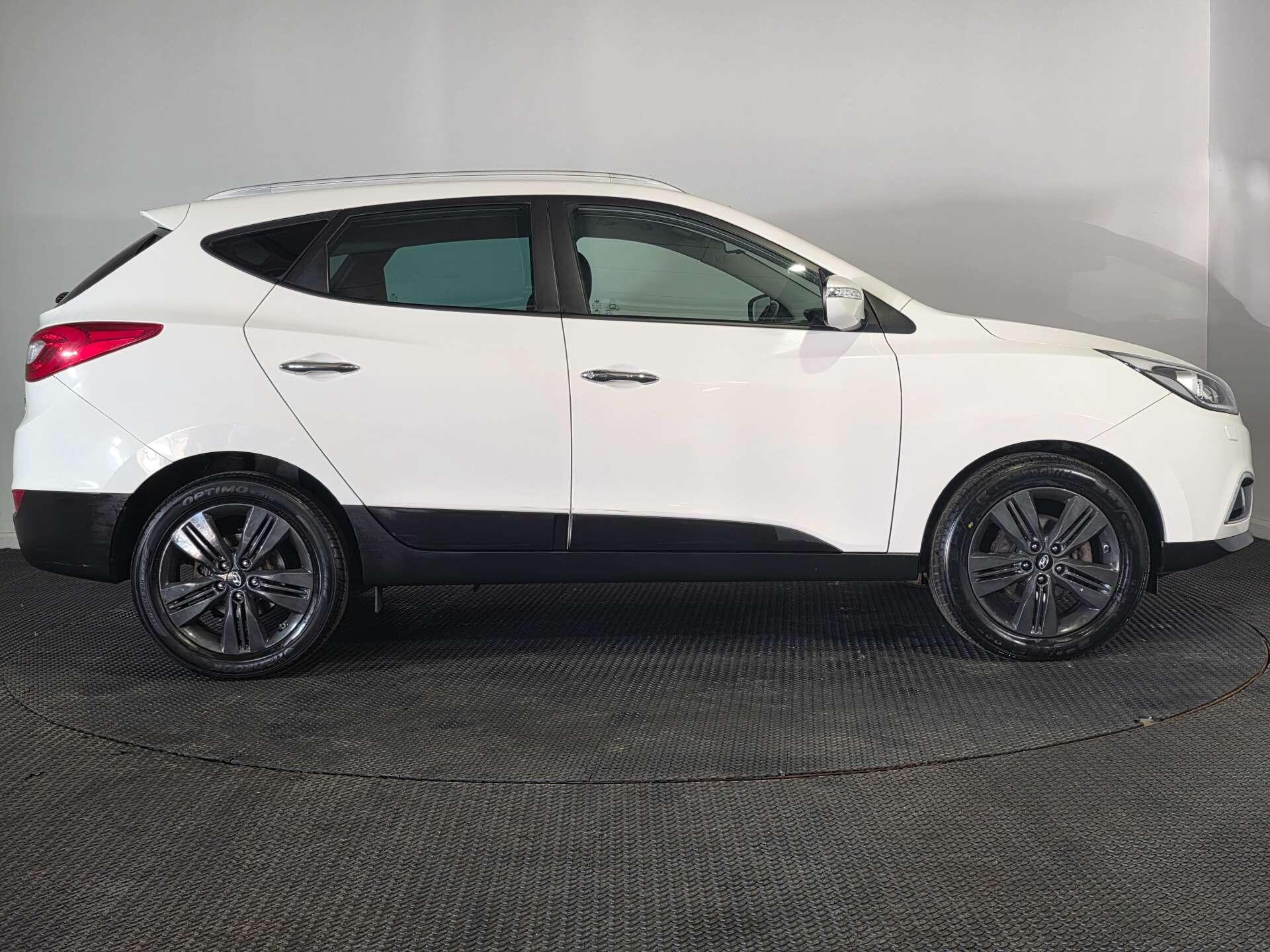Hyundai Ix35 view 8
