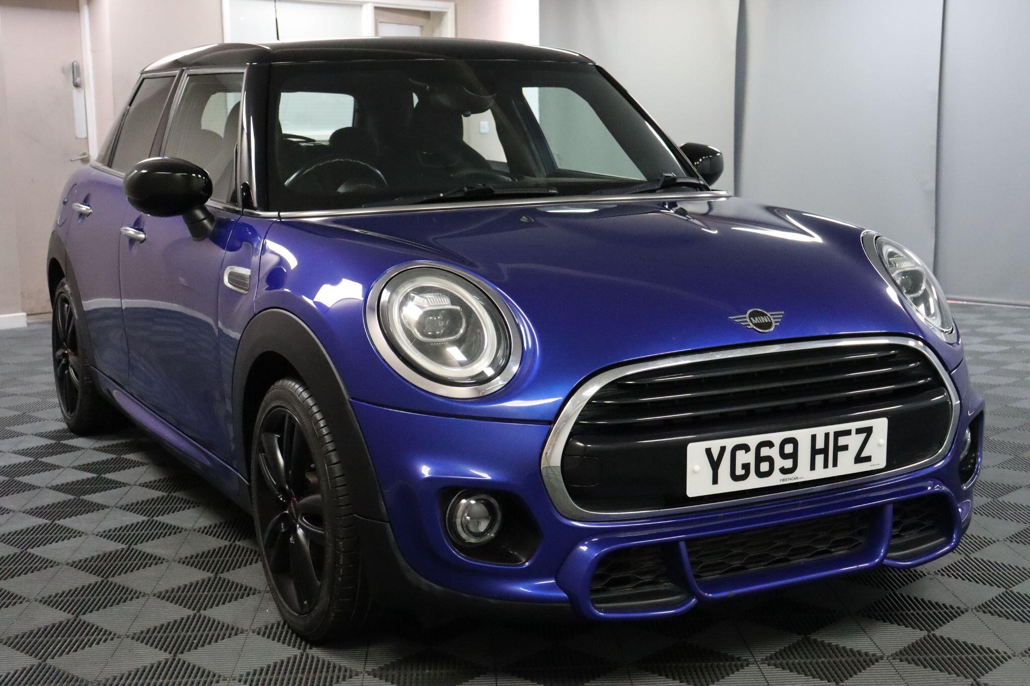 Mini Hatch view 30