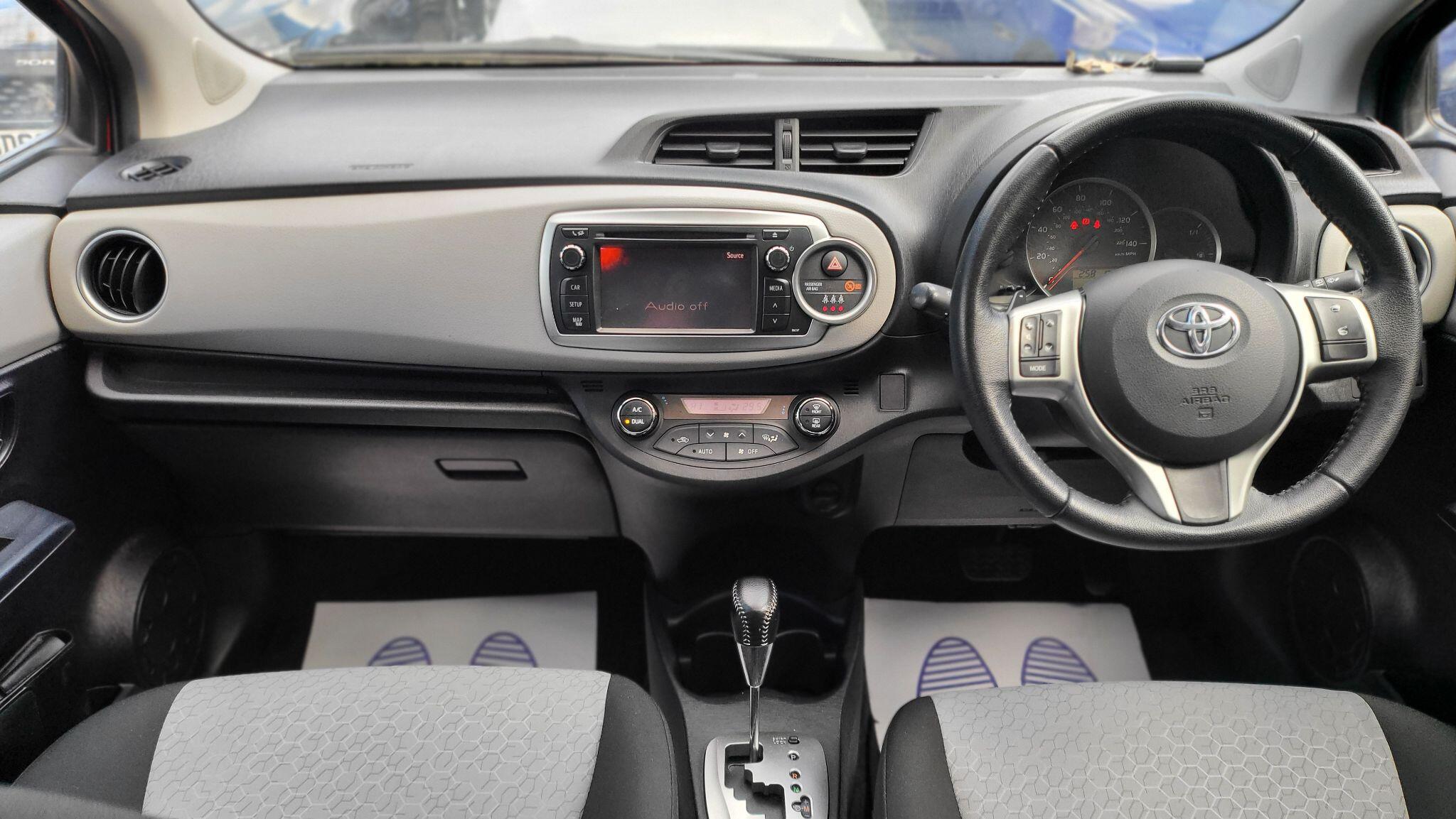 Toyota Yaris view 5