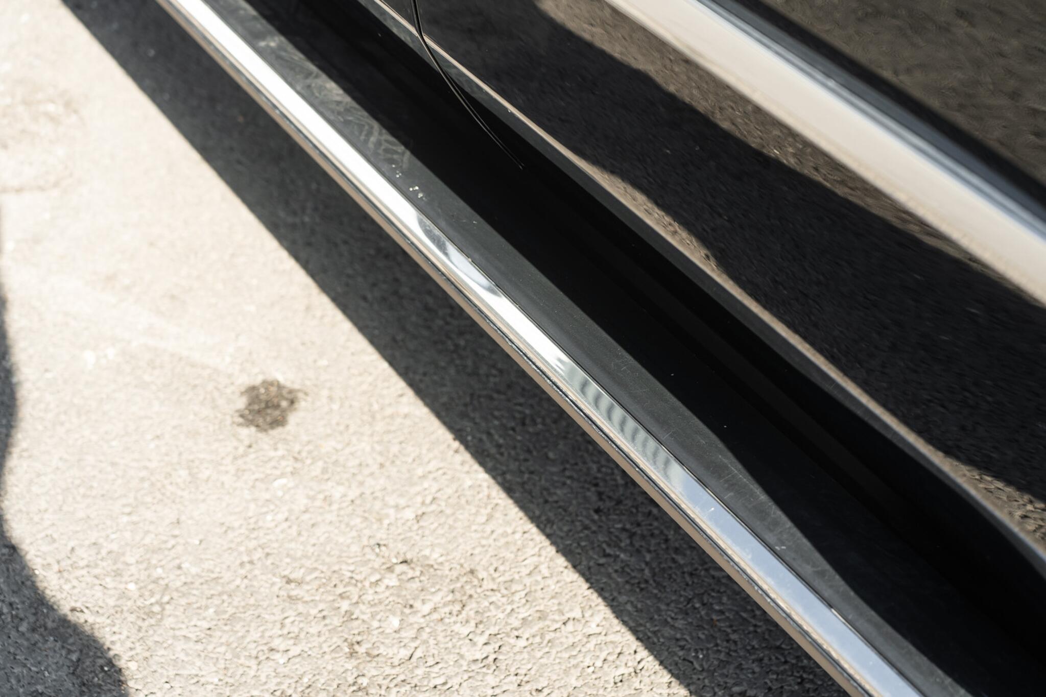 Cadillac Escalade view 60