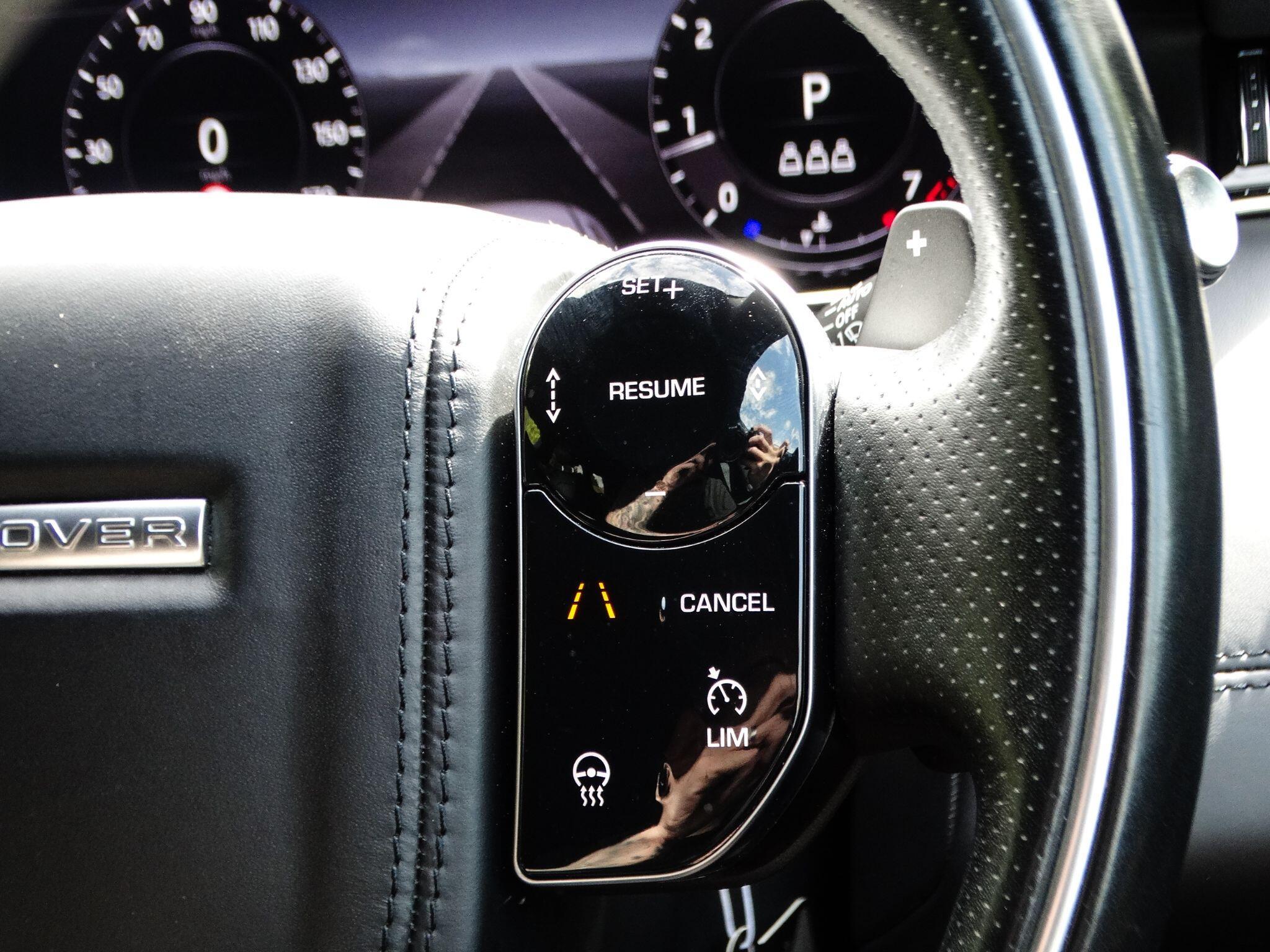 Land Rover Range Rover Evoque view 31