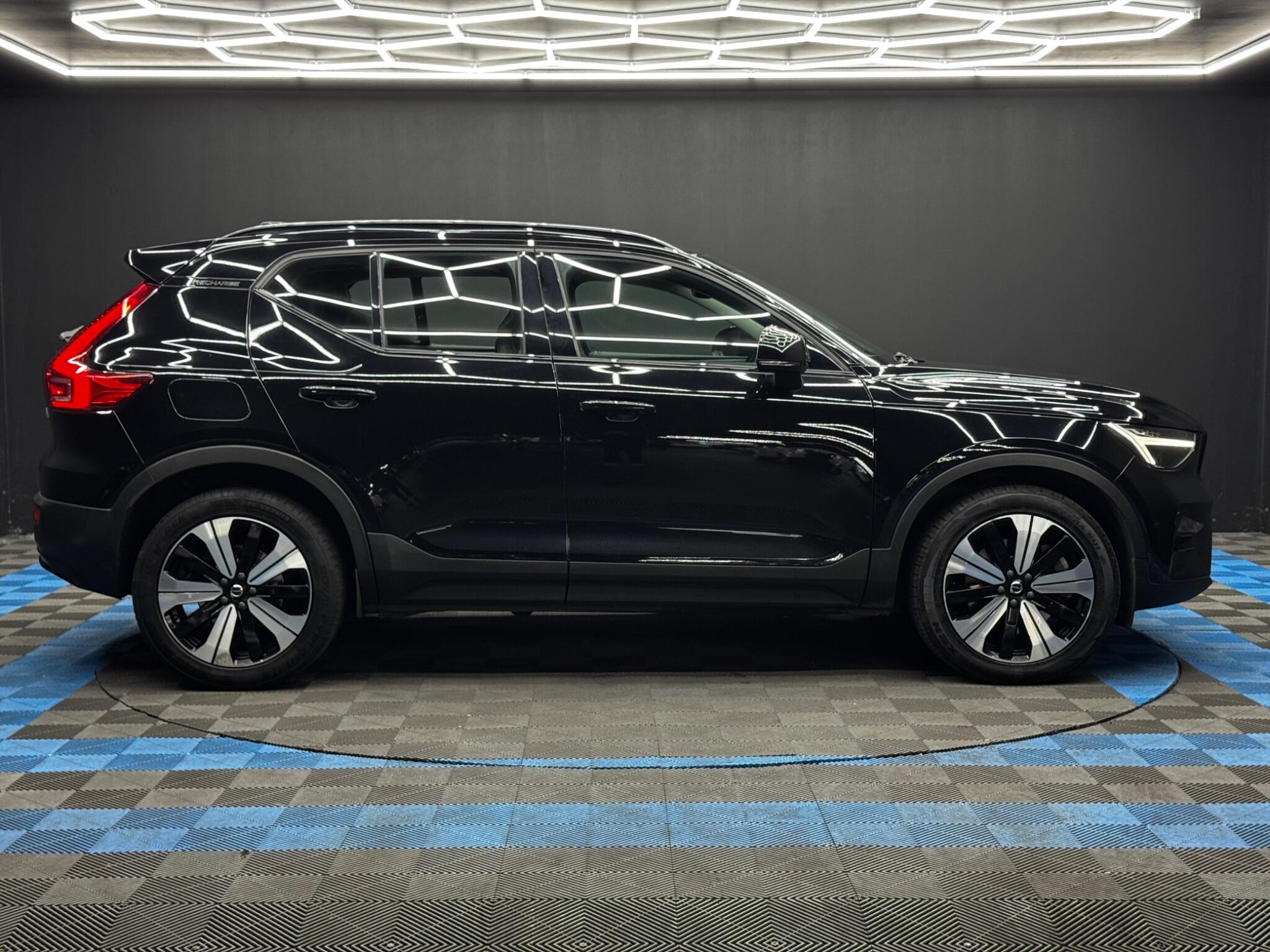 Volvo XC40 view 4