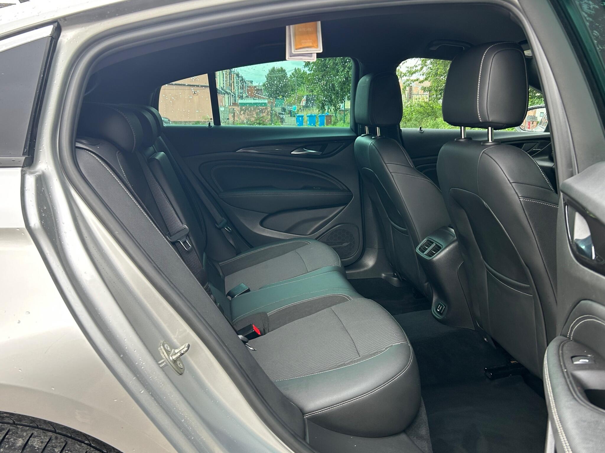 Vauxhall Insignia view 24
