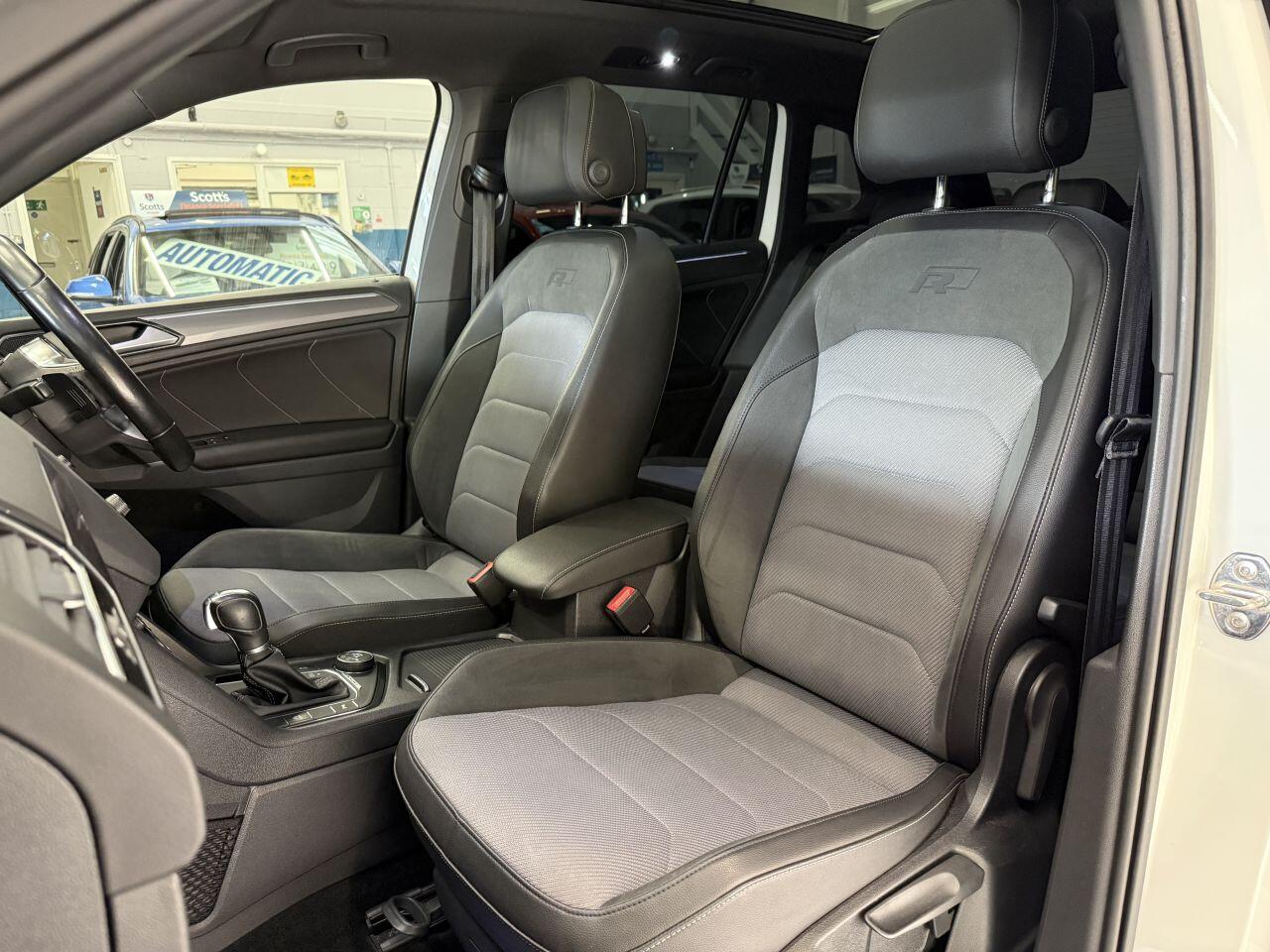 Volkswagen Tiguan view 29