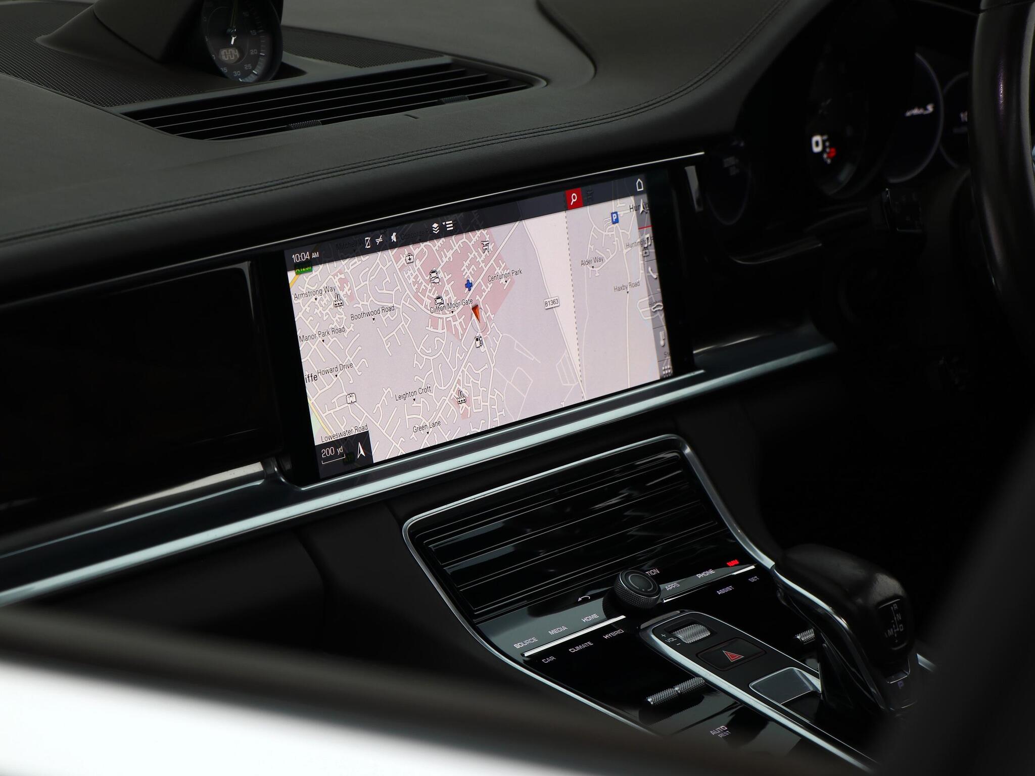 Porsche Panamera view 38