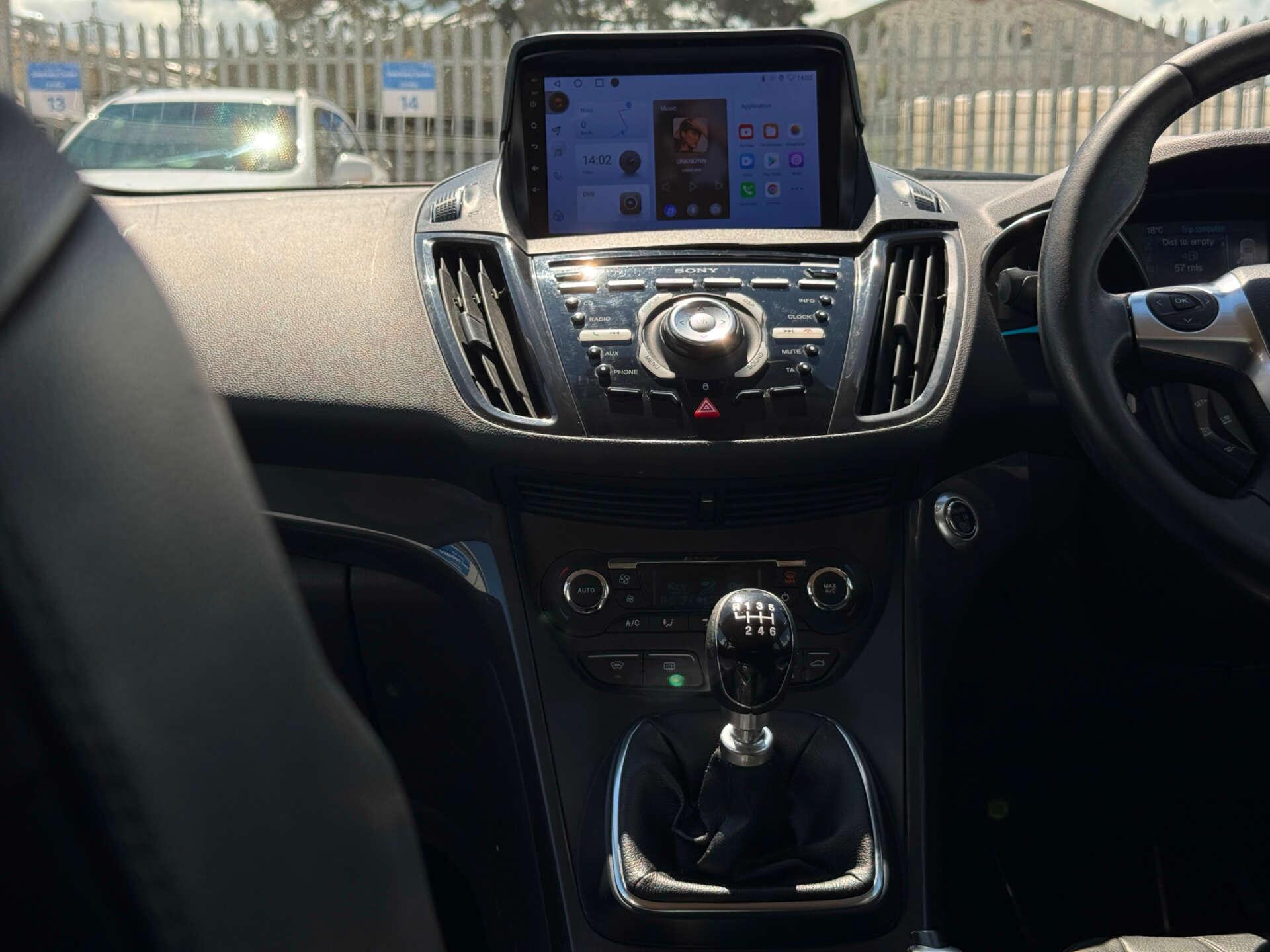 Ford Kuga view 48