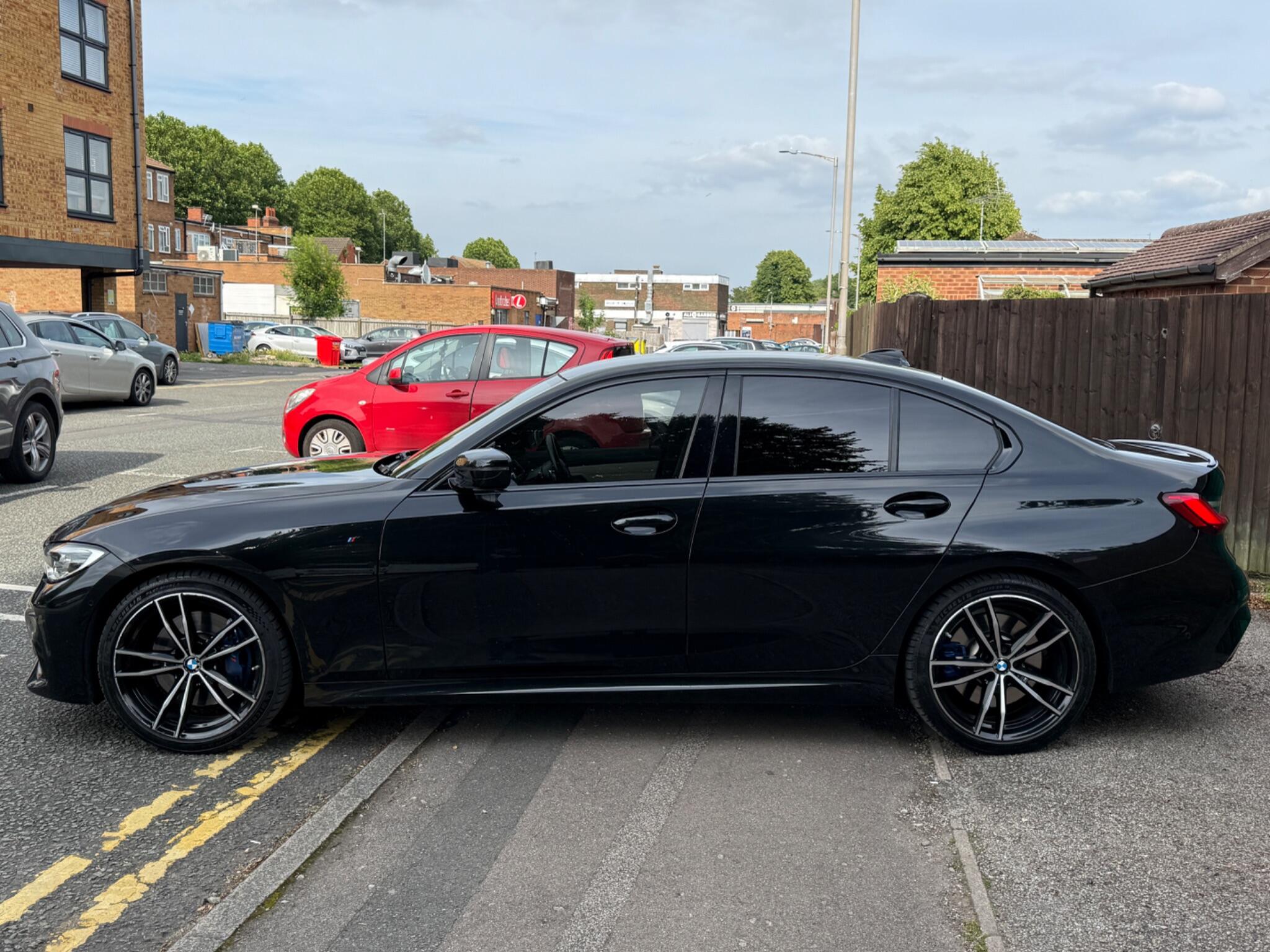 BMW 3 Series - Image 8