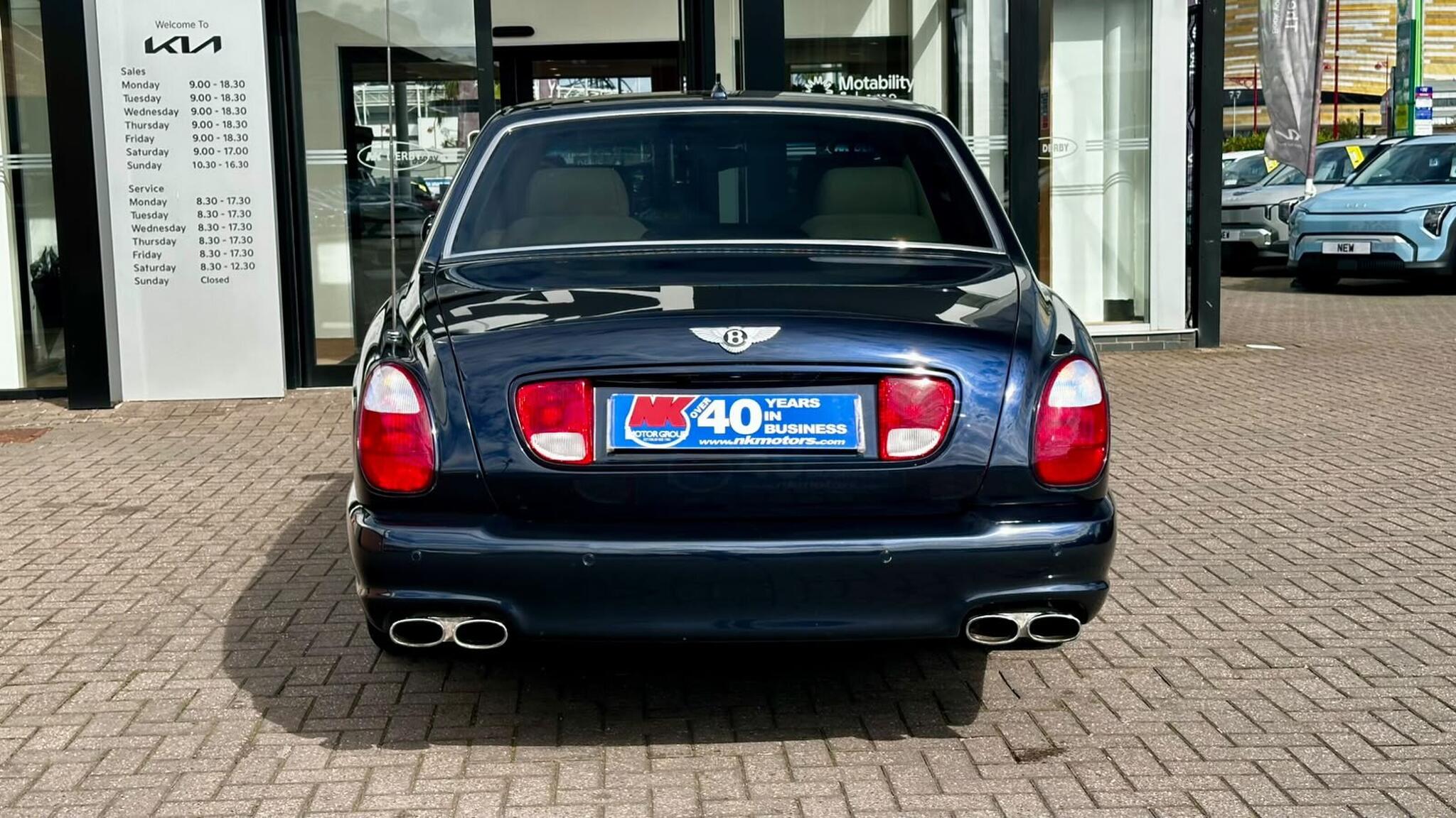 Bentley Arnage view 23