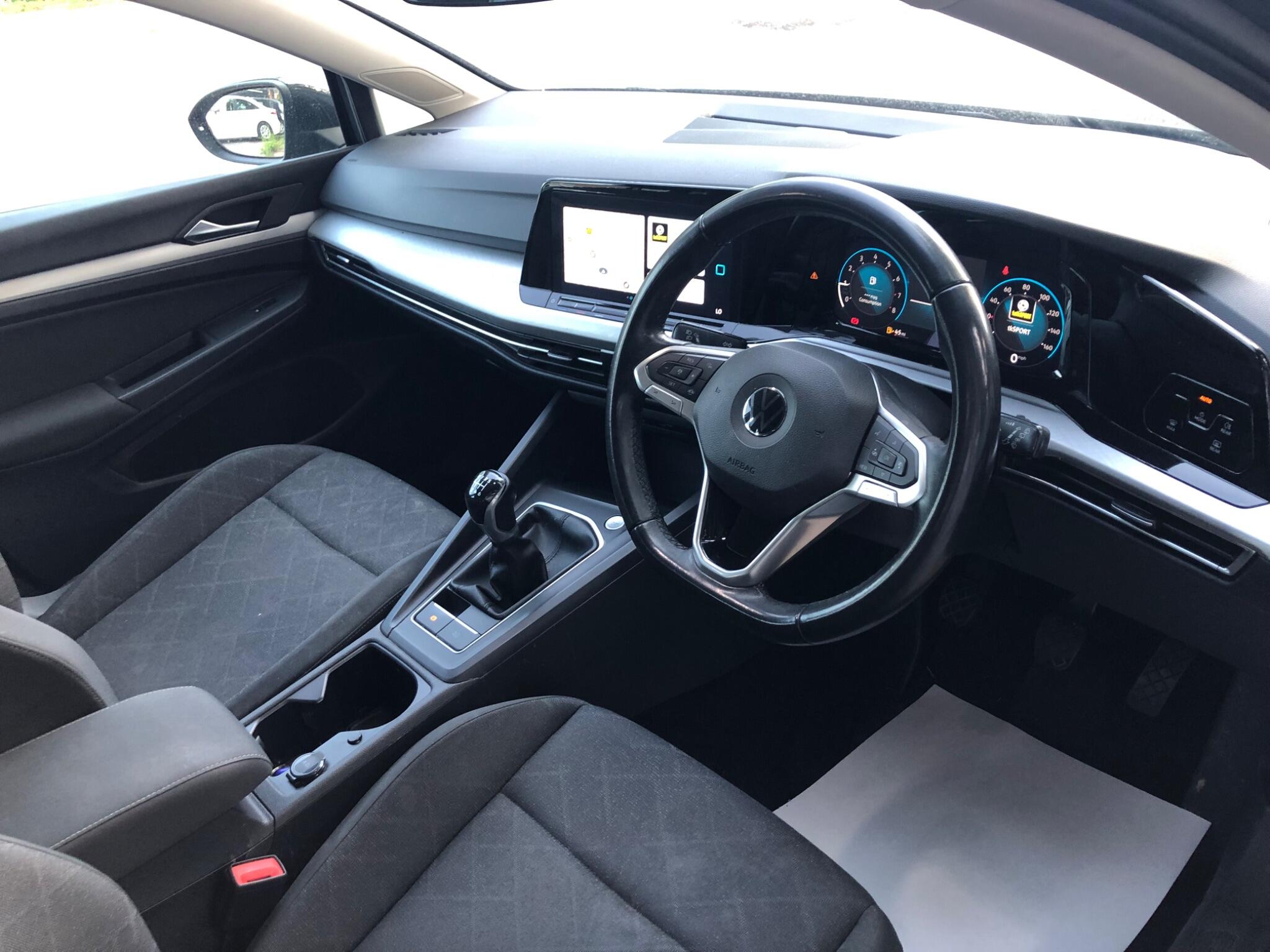 Volkswagen Golf view 18