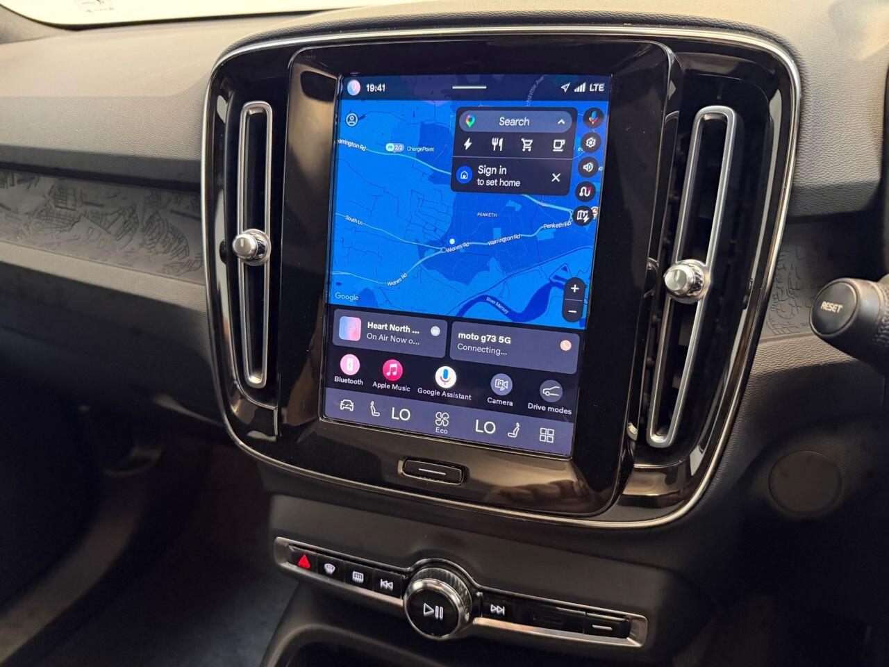 Volvo C40 view 28
